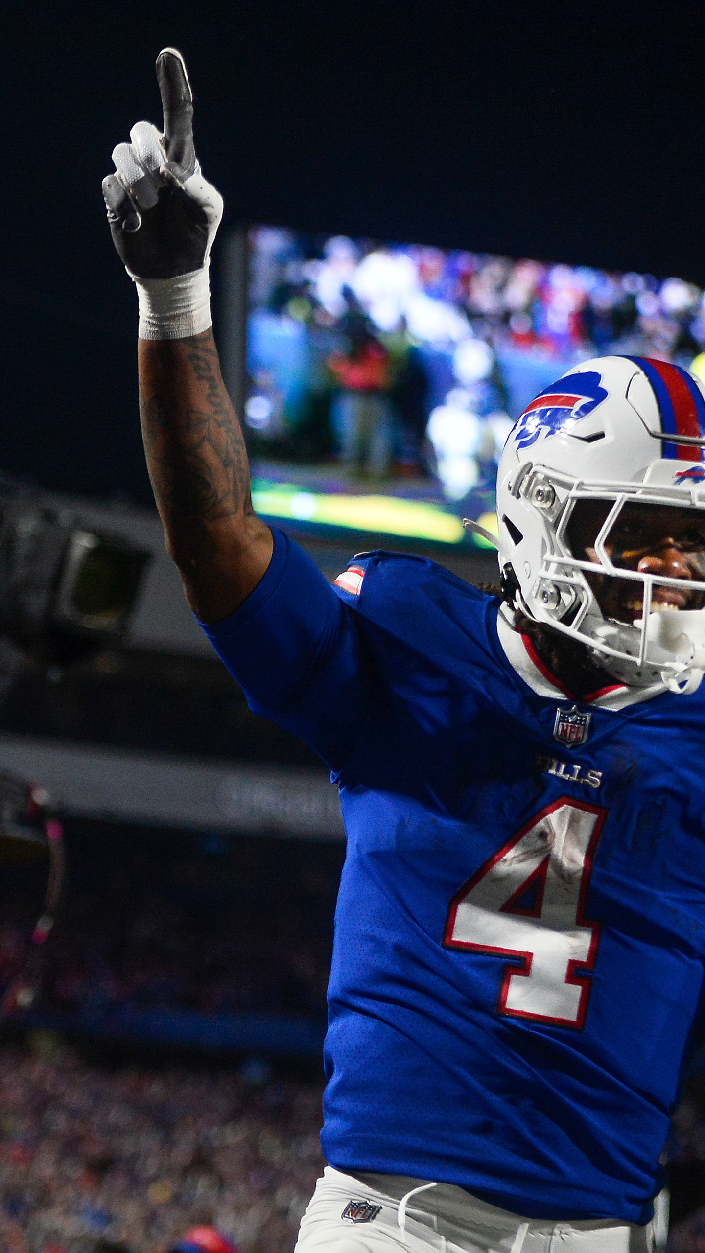 James Cook's career day boosts Bills in dominating win over Cowboys