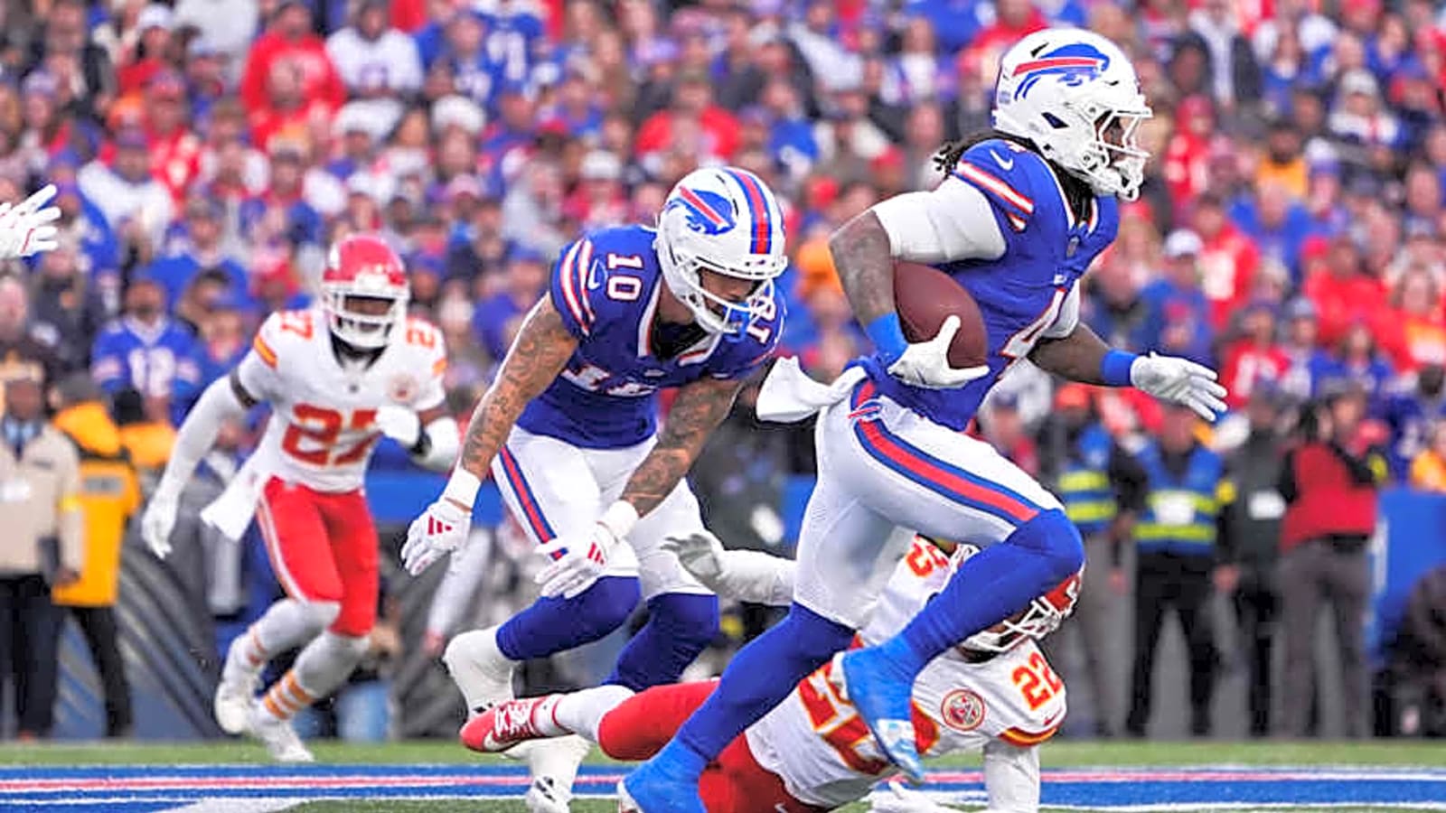 James Cook sustains apparent injury in first half of Week 9 matchup vs. Chiefs