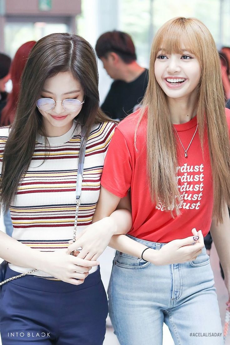 BLACKPINK #JENLISA #JENNIE #LISA. Blackpink fashion, Black pink kpop, Lisa blackpink wallpaper