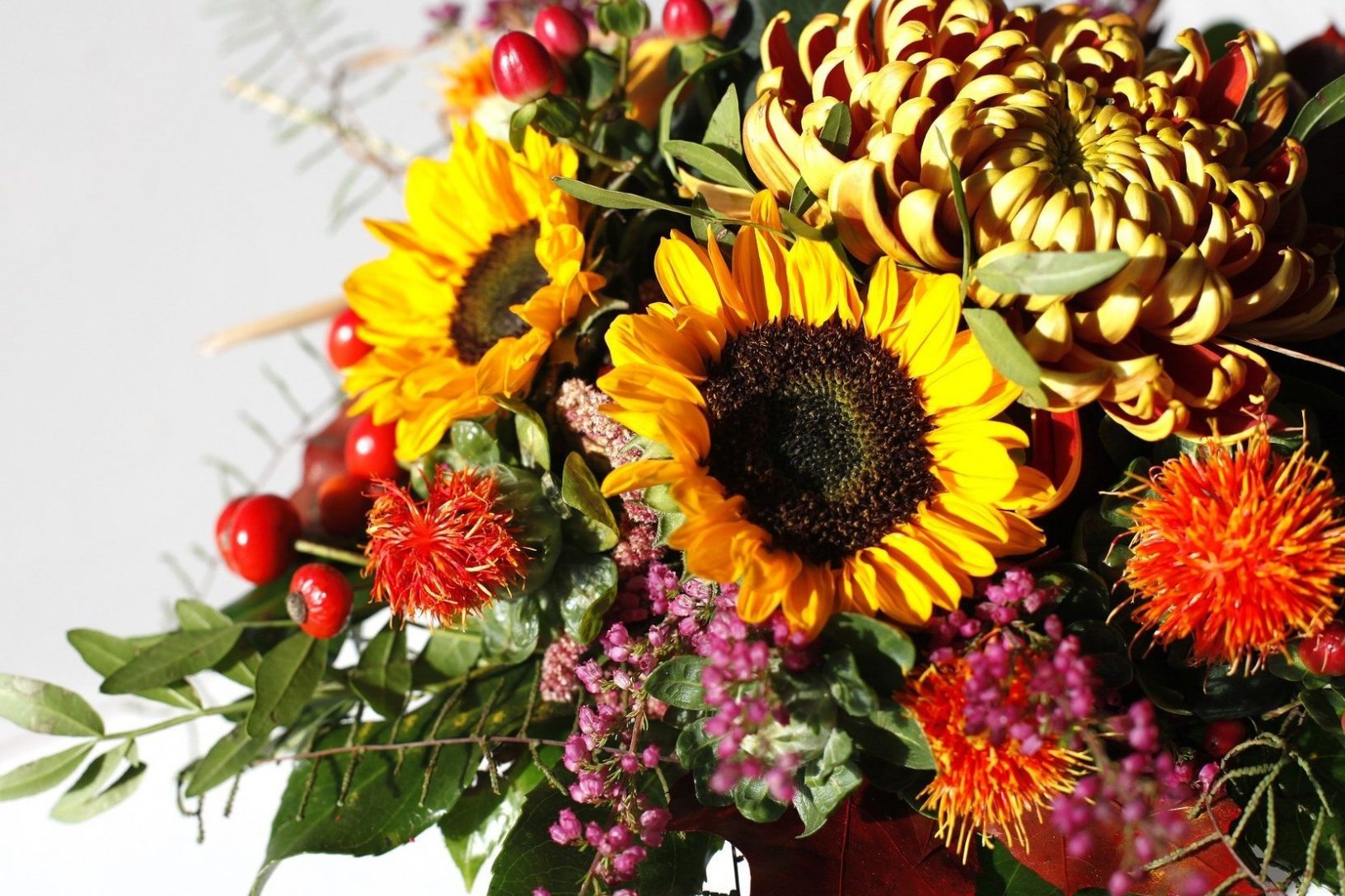 Autumn flower arranging