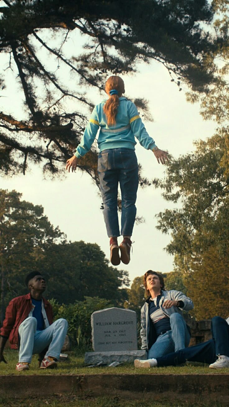 Max floating wallpaper