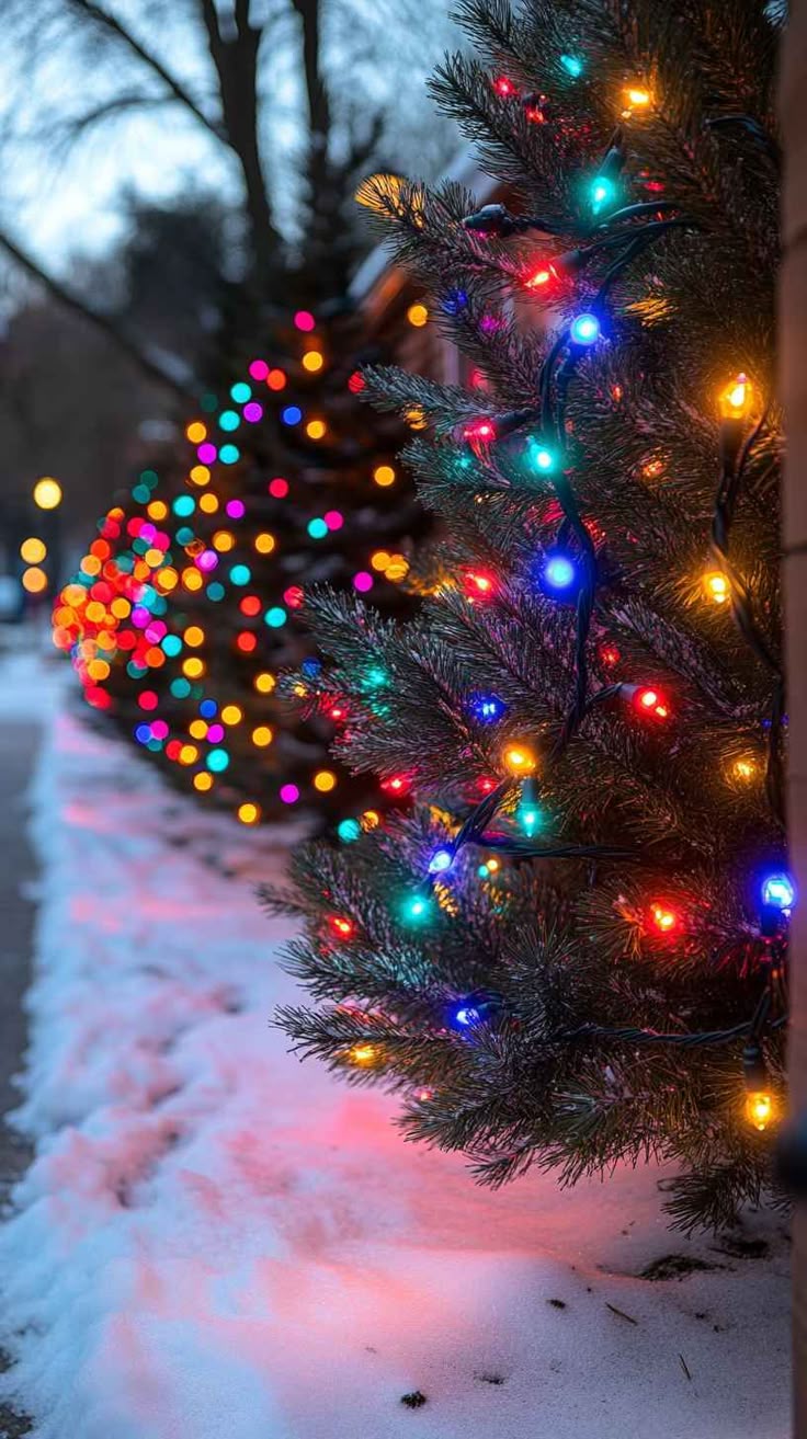 8K, 4K Christmas Tree Lights Mobile Wallpaper: Festive Winter Holiday Background