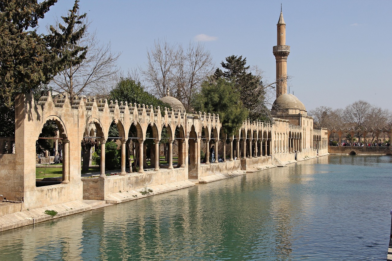 Sanliurfa Fish Lake Religious Date