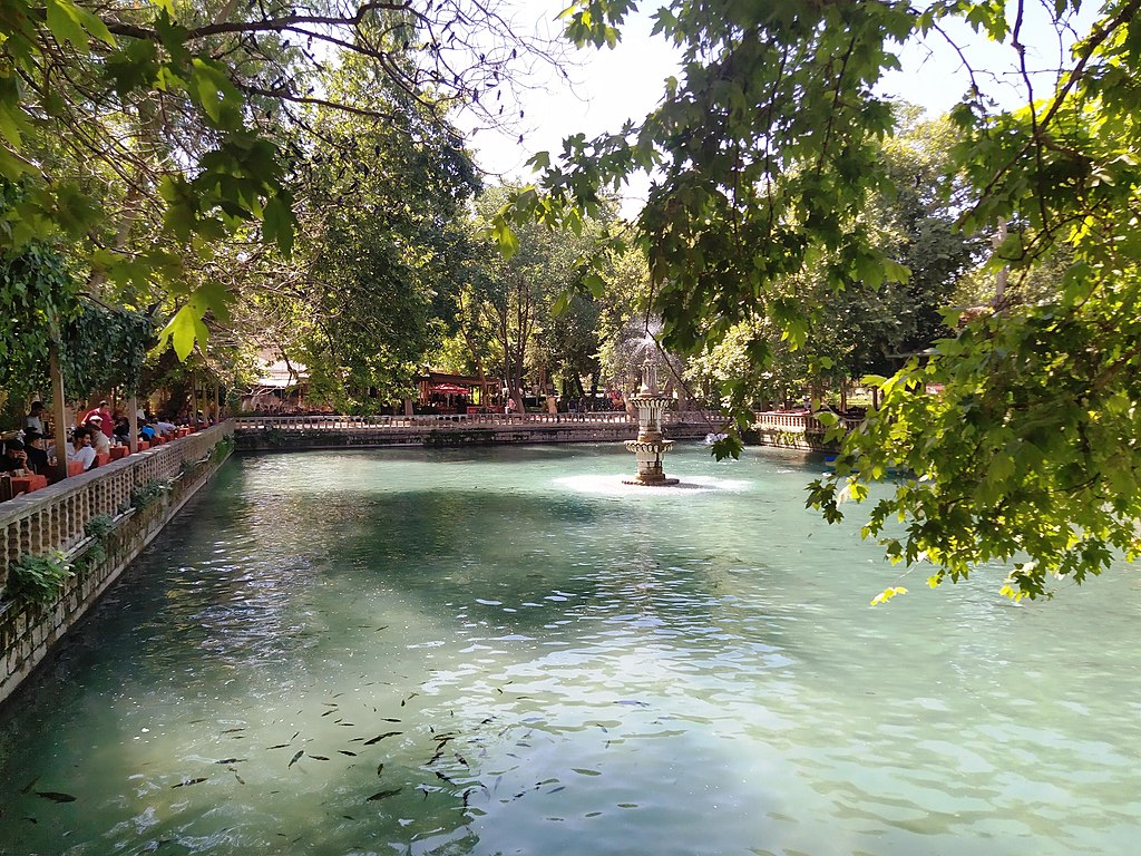 Aynzeliha Gölü, Şanlı