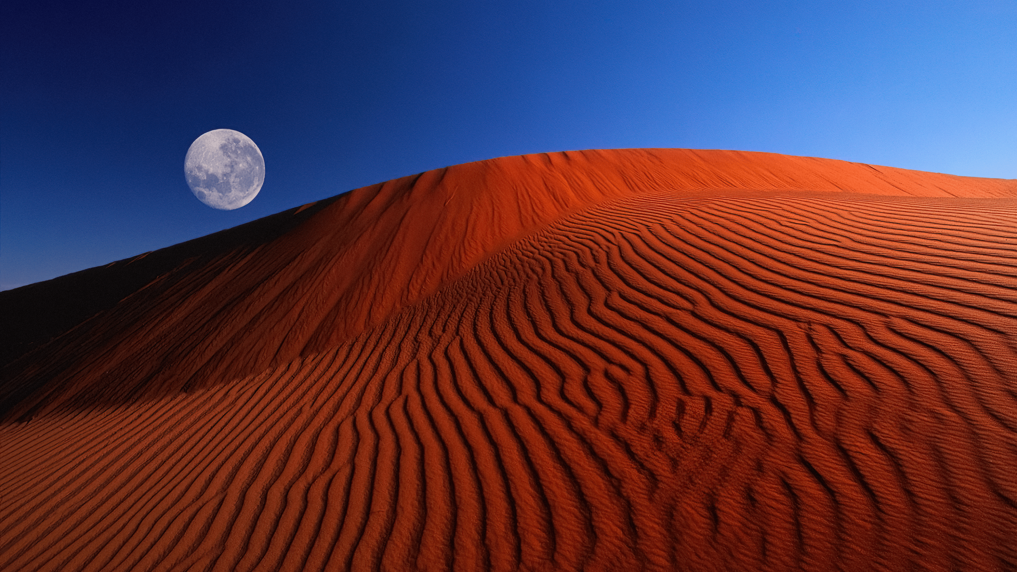 Red Moon Desert (Windows XP) [3840x2160]