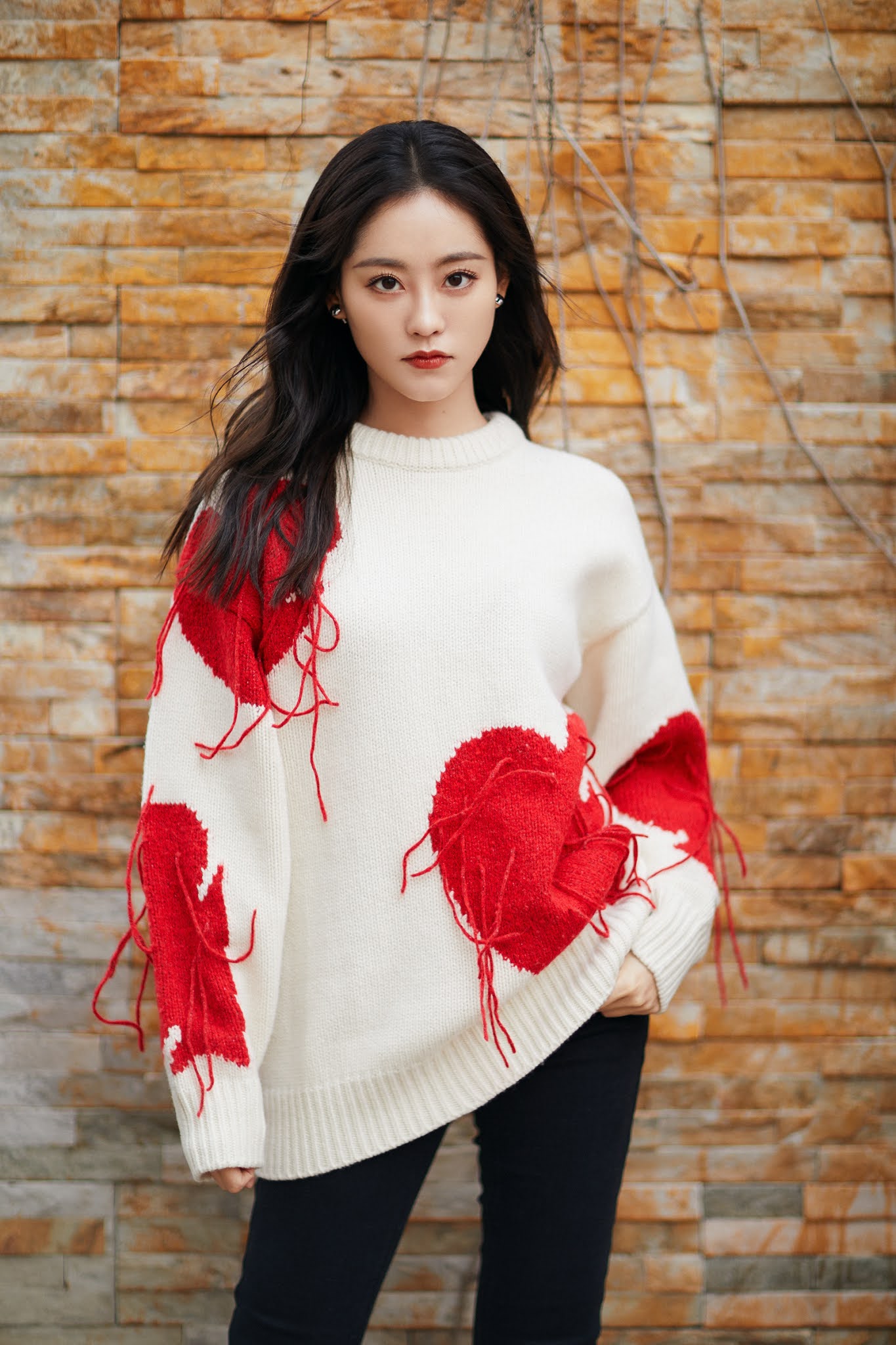 China Entertainment News: Zhu Xudan poses for photo shoot