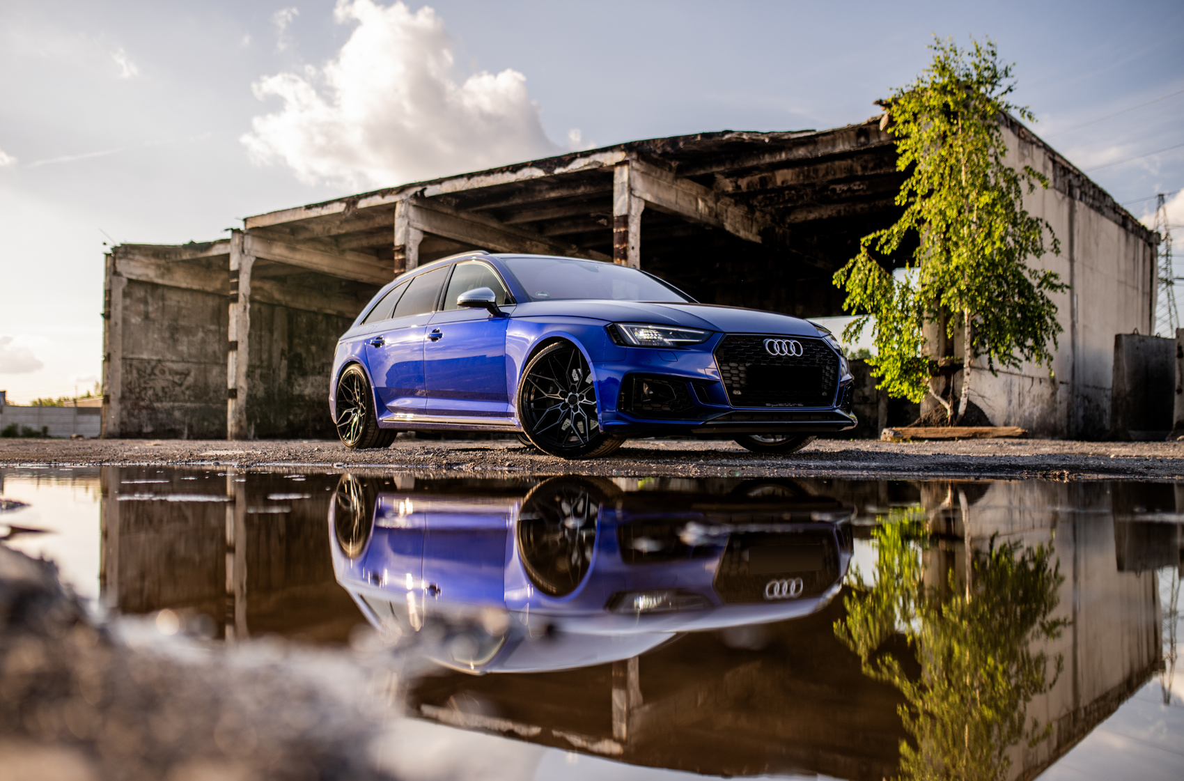 AUDI RS4