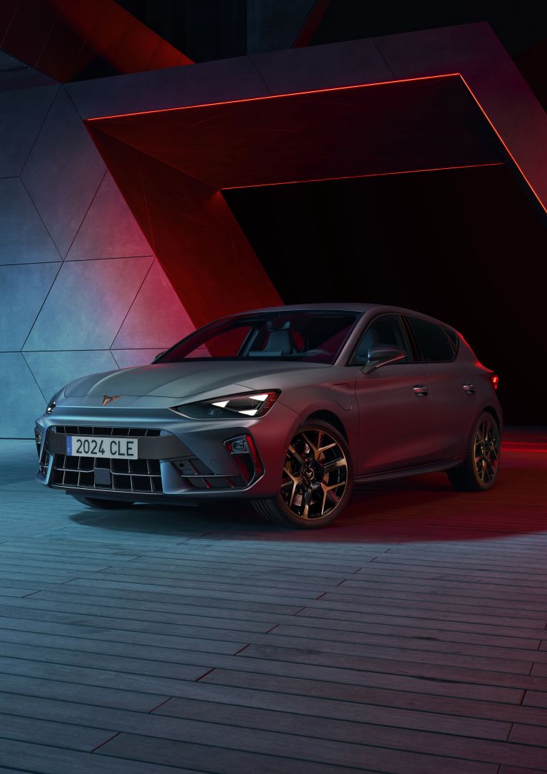 2025 Cupra Leon quality free high resolution car image, picture and photo