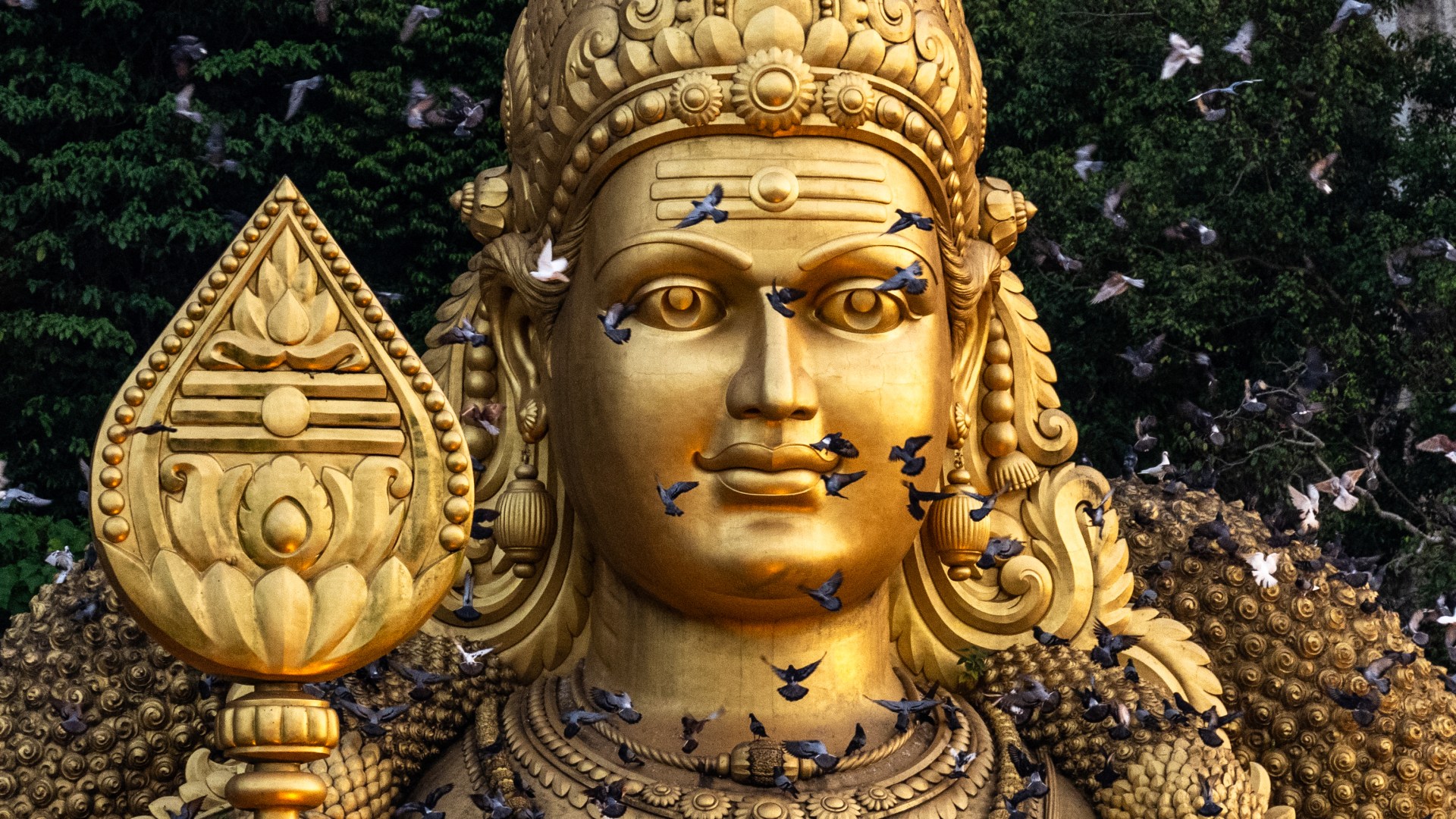 Malaysian Hindus show religious devotion at Thaipusam