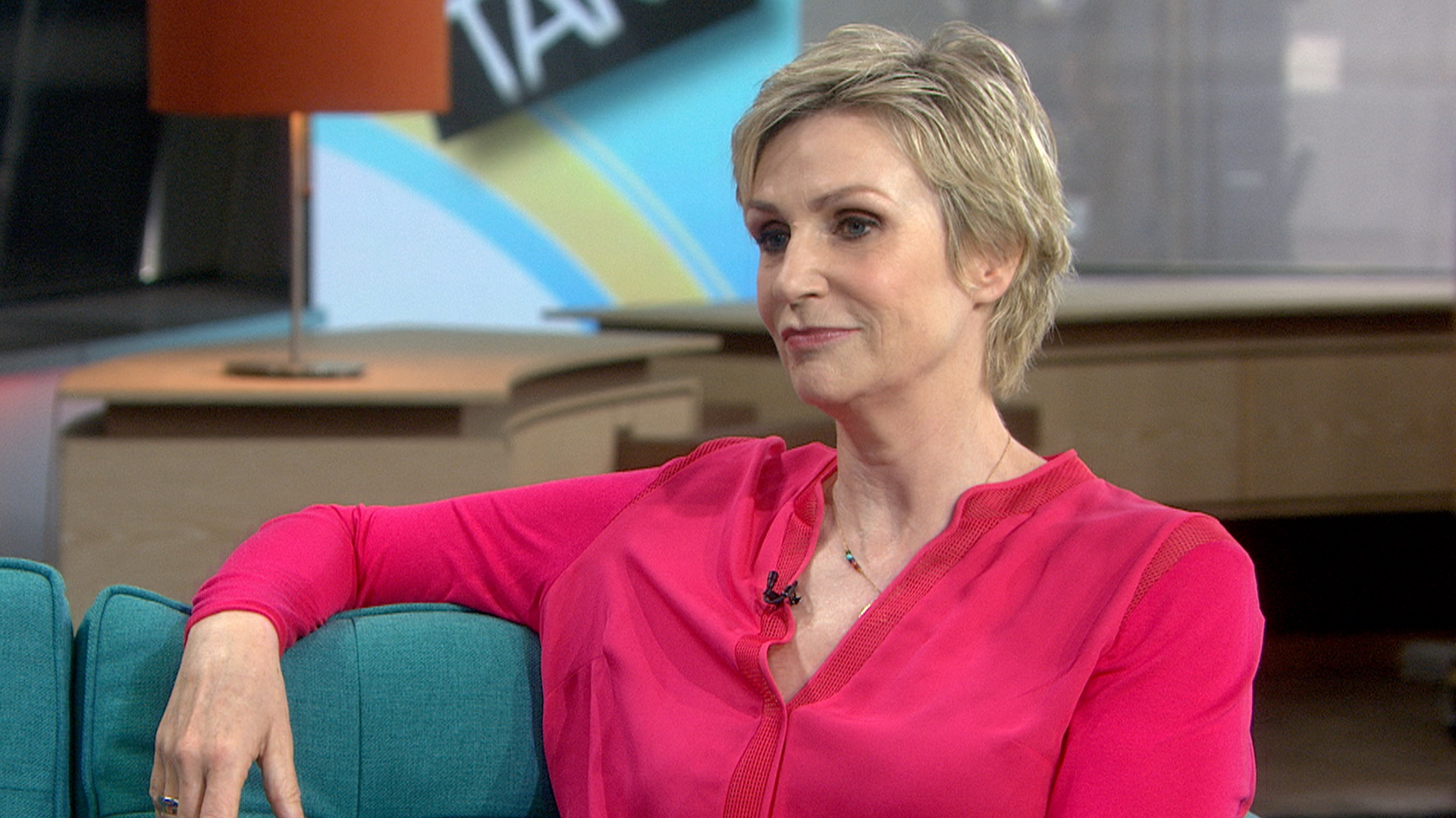 Jane Lynch talks about return of ‘Hollywood Game Night’