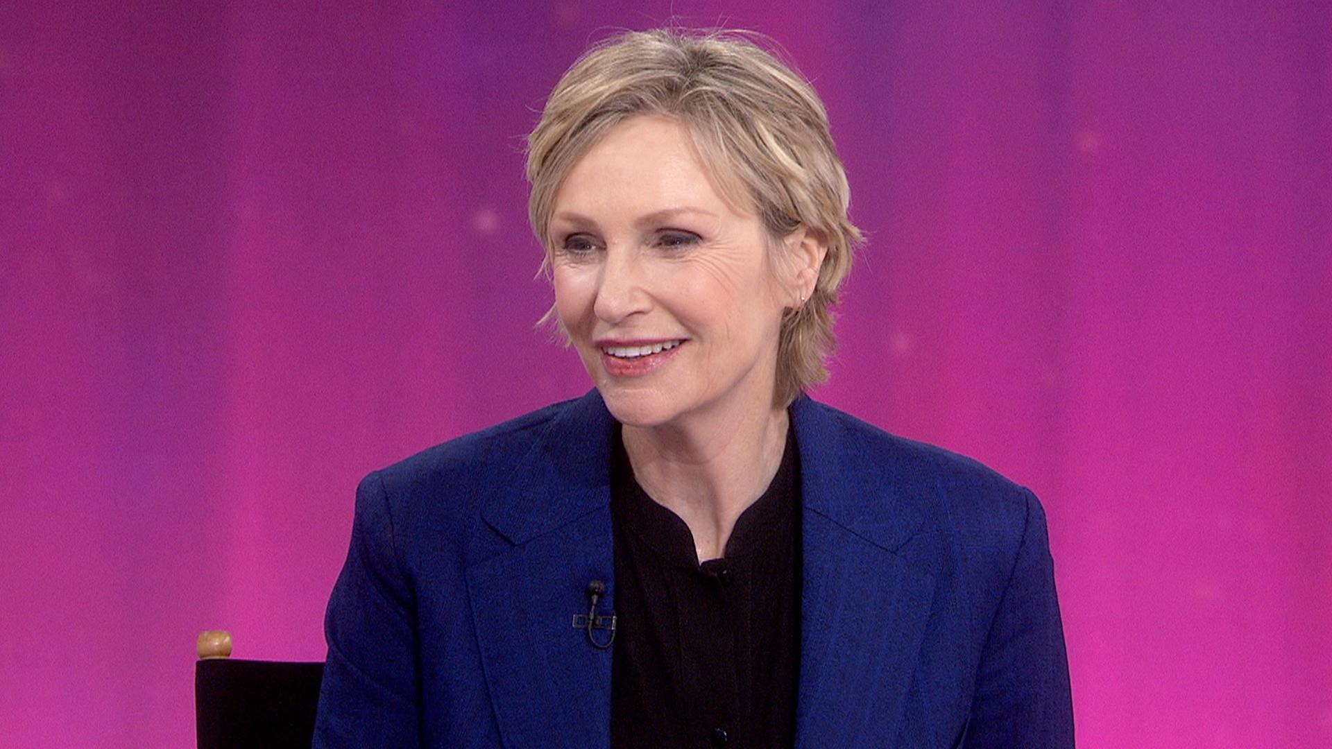 Jane Lynch talks about her role in ‘Mrs. Maisel’
