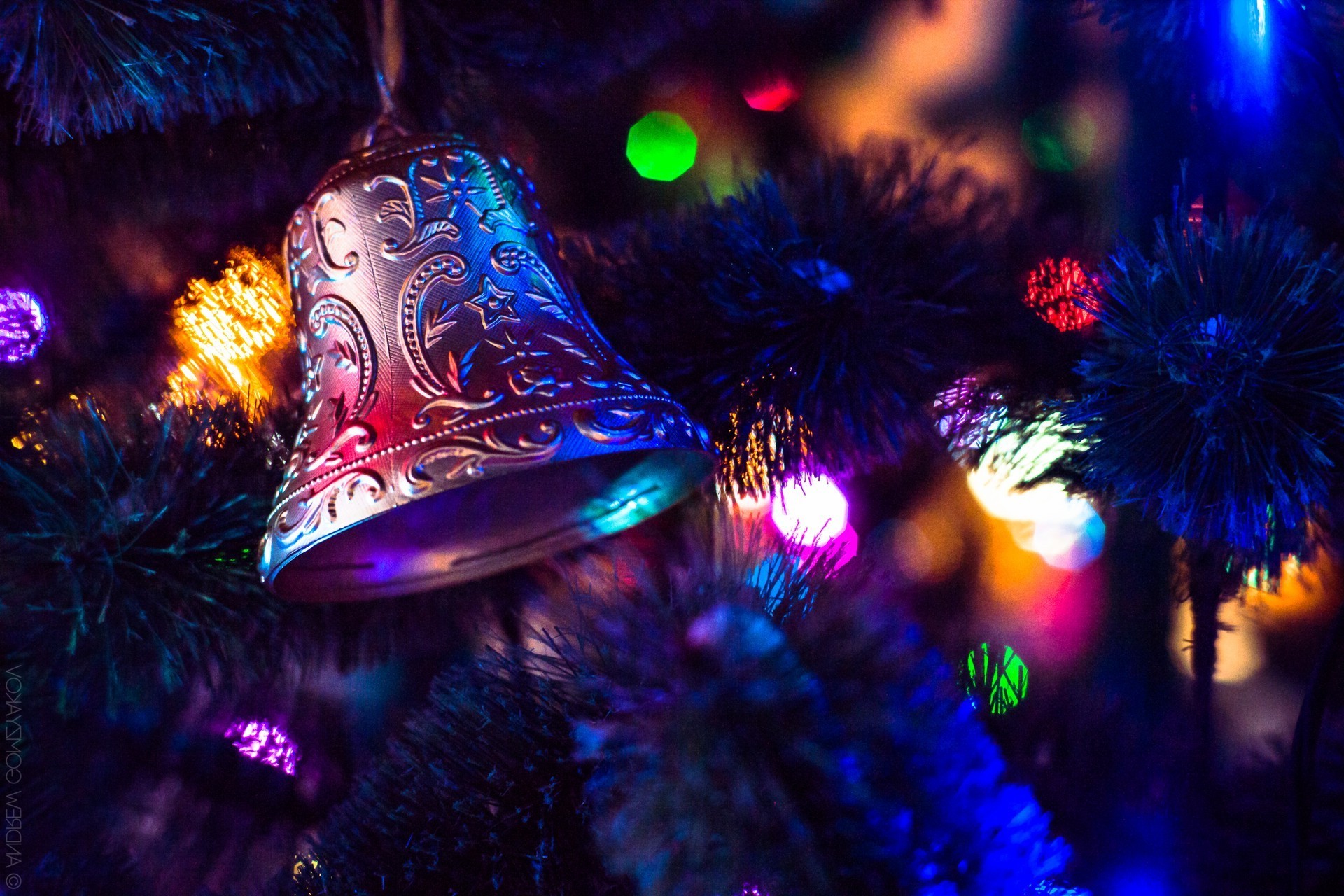 macro, Christmas Ornaments, Bokeh Wallpaper HD / Desktop and Mobile Background