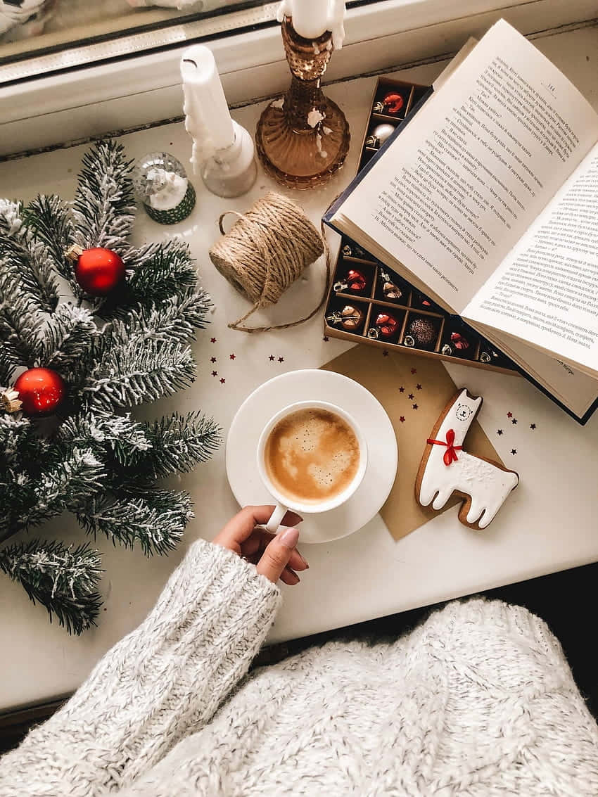 Vintage Winter Aesthetic Wallpaper