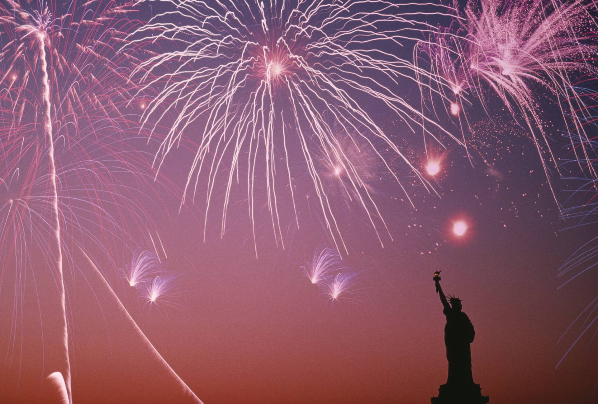 Download Celebrate 4th of July and enjoy the fireworks Wallpaper