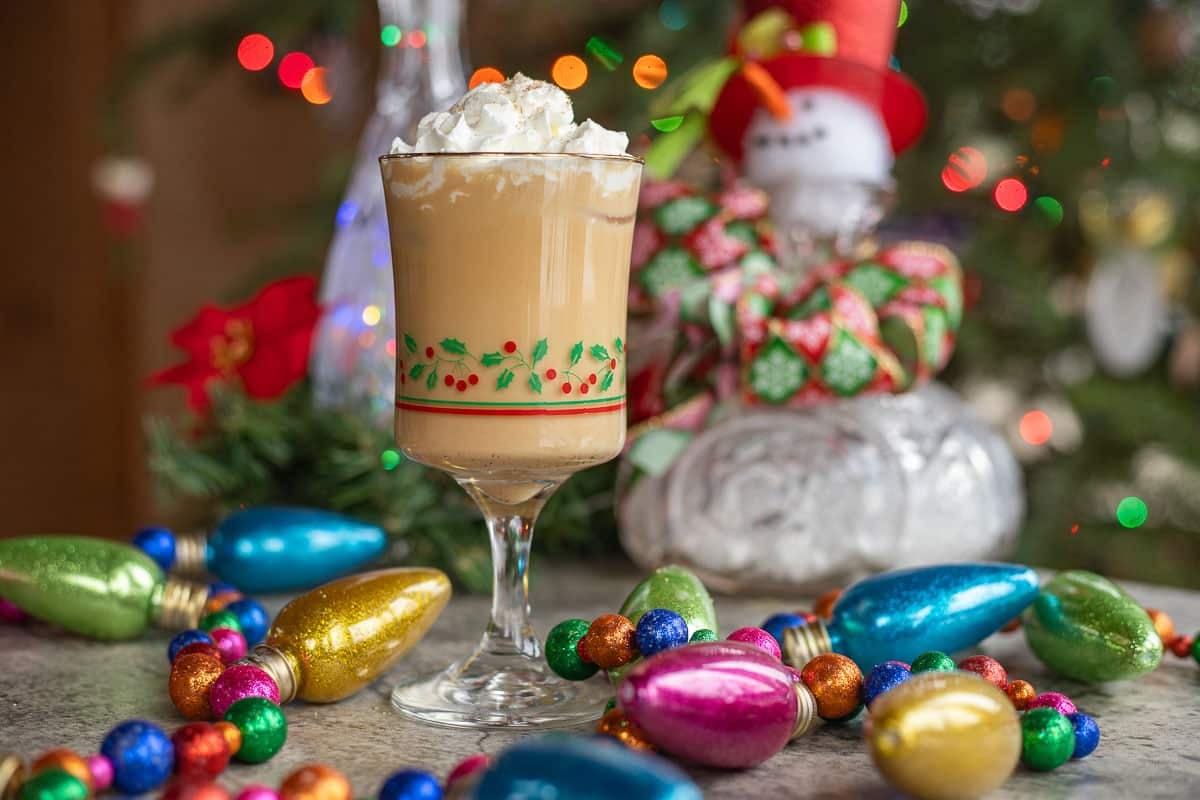 Christmas Whiskey Cocktail. Hilda's Kitchen Blog
