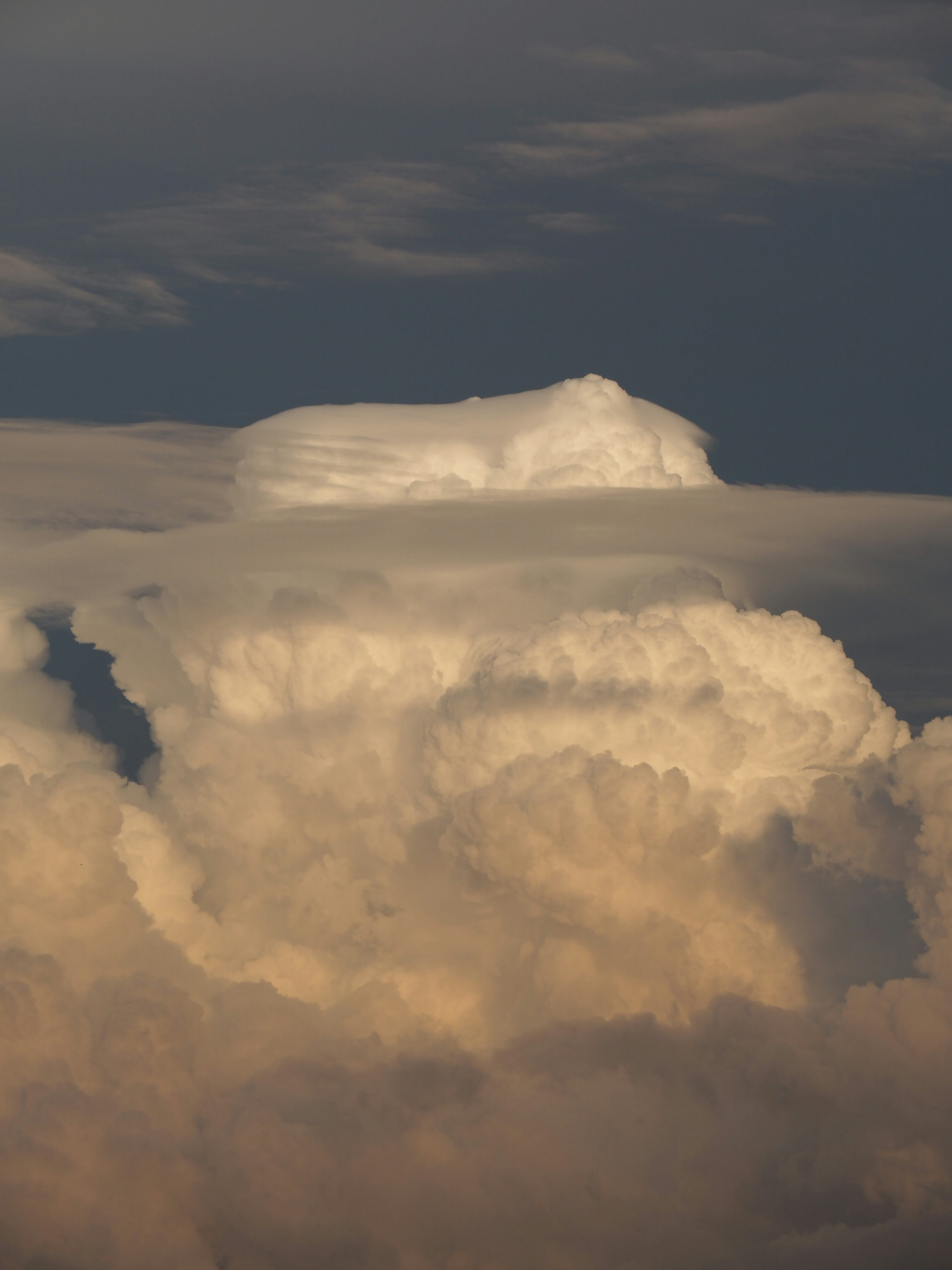 Undulatus asperatus clouds seen from above photo