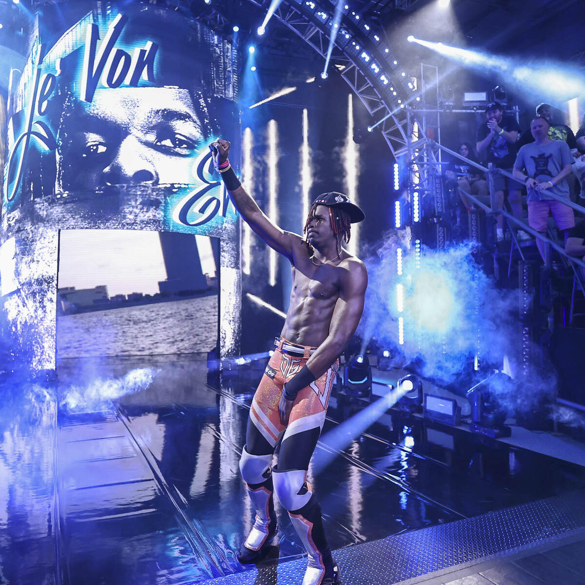 Seeing the NXT wrestlers defend JeVon Evans is so wholesome. This guy is killing it at the age of 19. He's next up