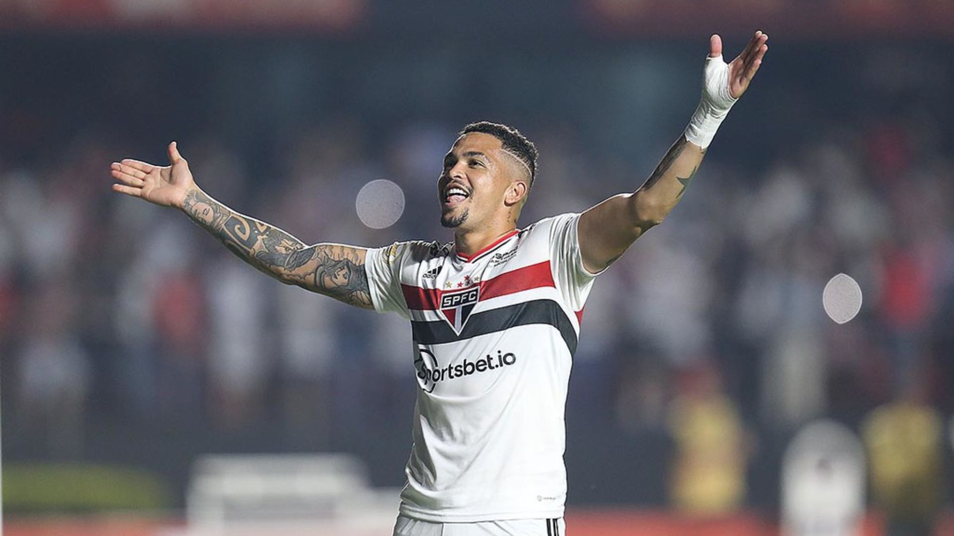 Luciano Resolve, E São Paulo Vence América MG Na Copa Do Brasil