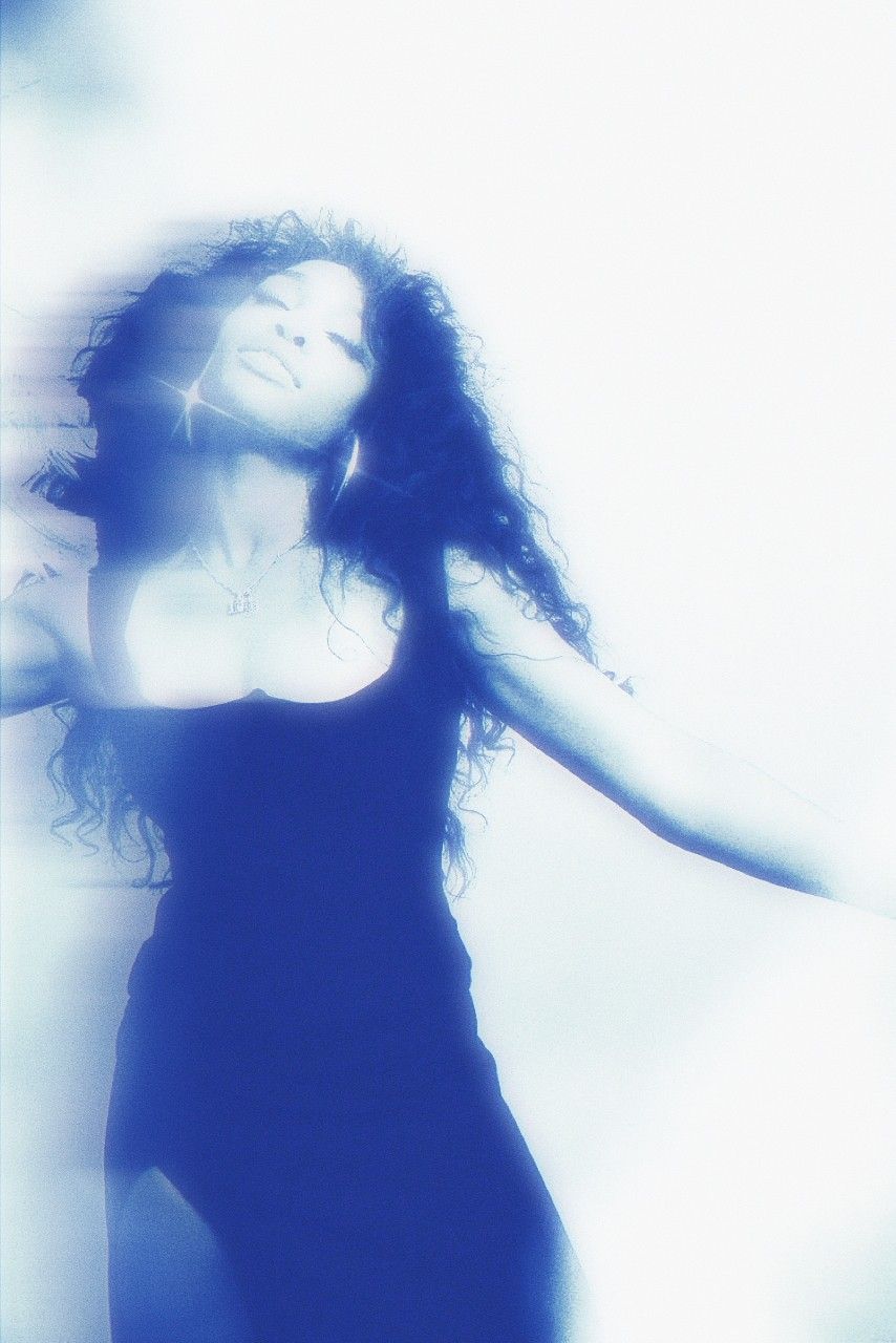 SZA BLUE WALLPAPER