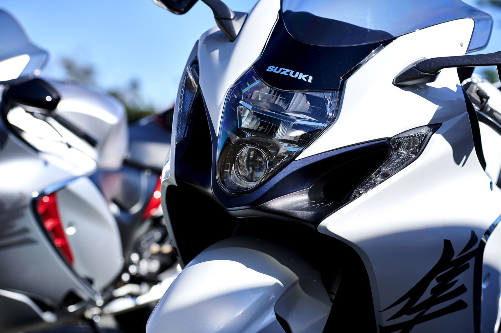 Introducing the Suzuki Hayabusa in white for 2022!