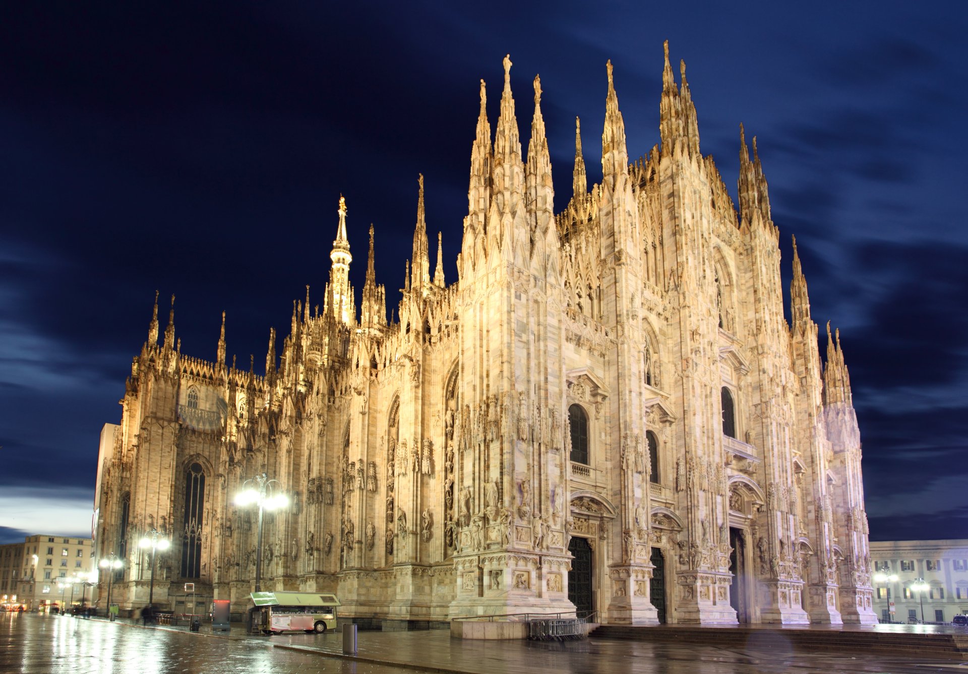 Milan Cathedral Illuminated: Stunning 4K Night View of Italy's Iconic Monument