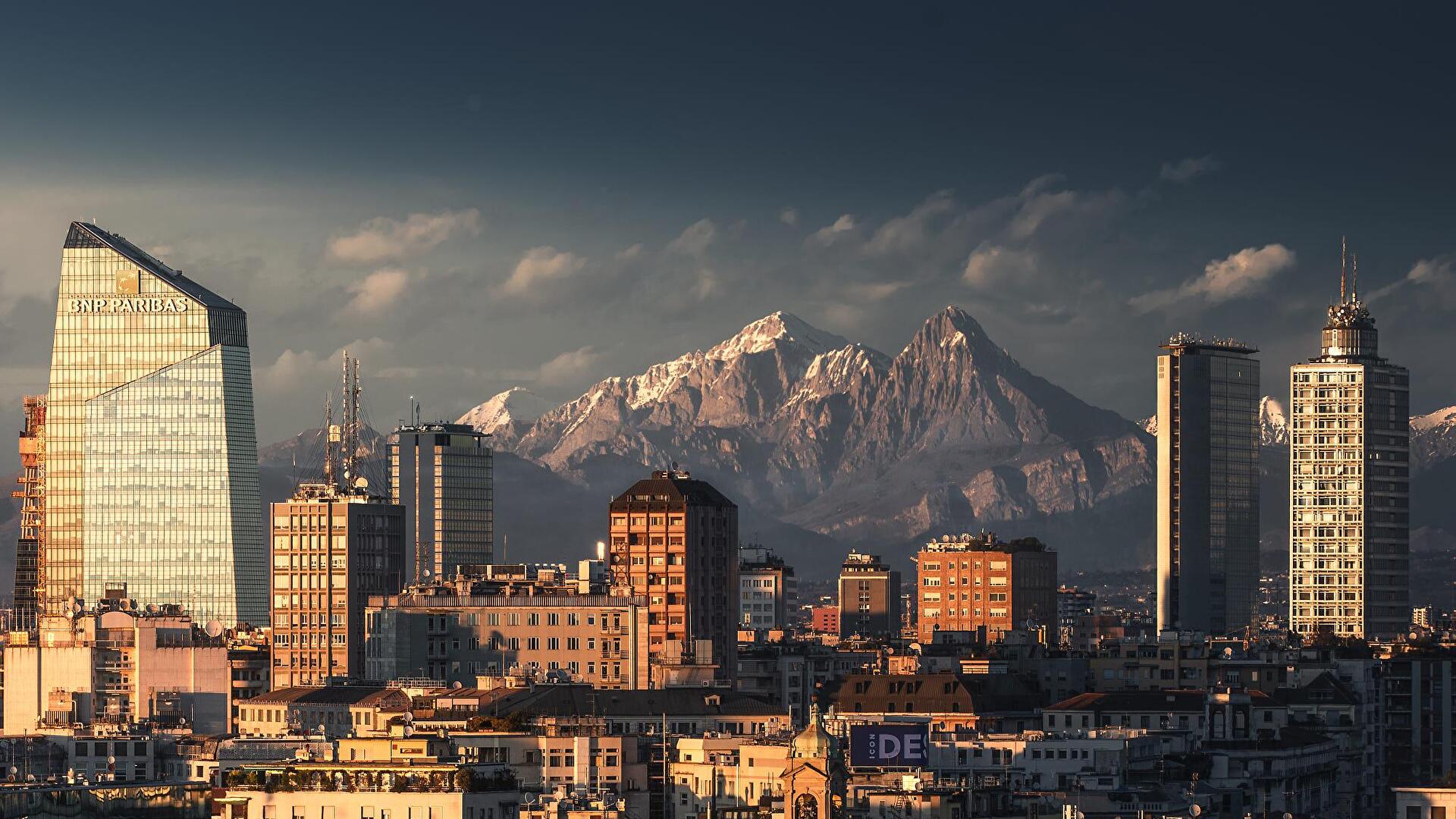 Milan Italy [1920 x 1080]