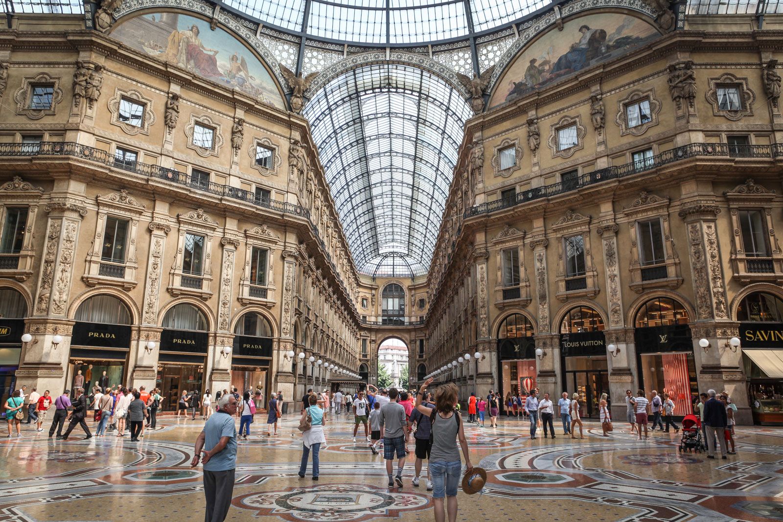 Milan. History, Population, Climate, Map, & Facts
