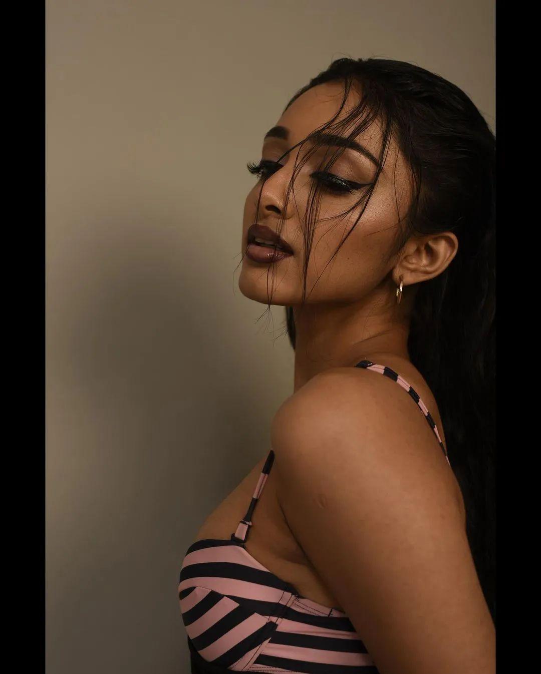 Preity Mukundan Latest Stills Movie Updates, Film News, Movie Reviews, Press Notes, Film Ratings, Celebrity Interviews