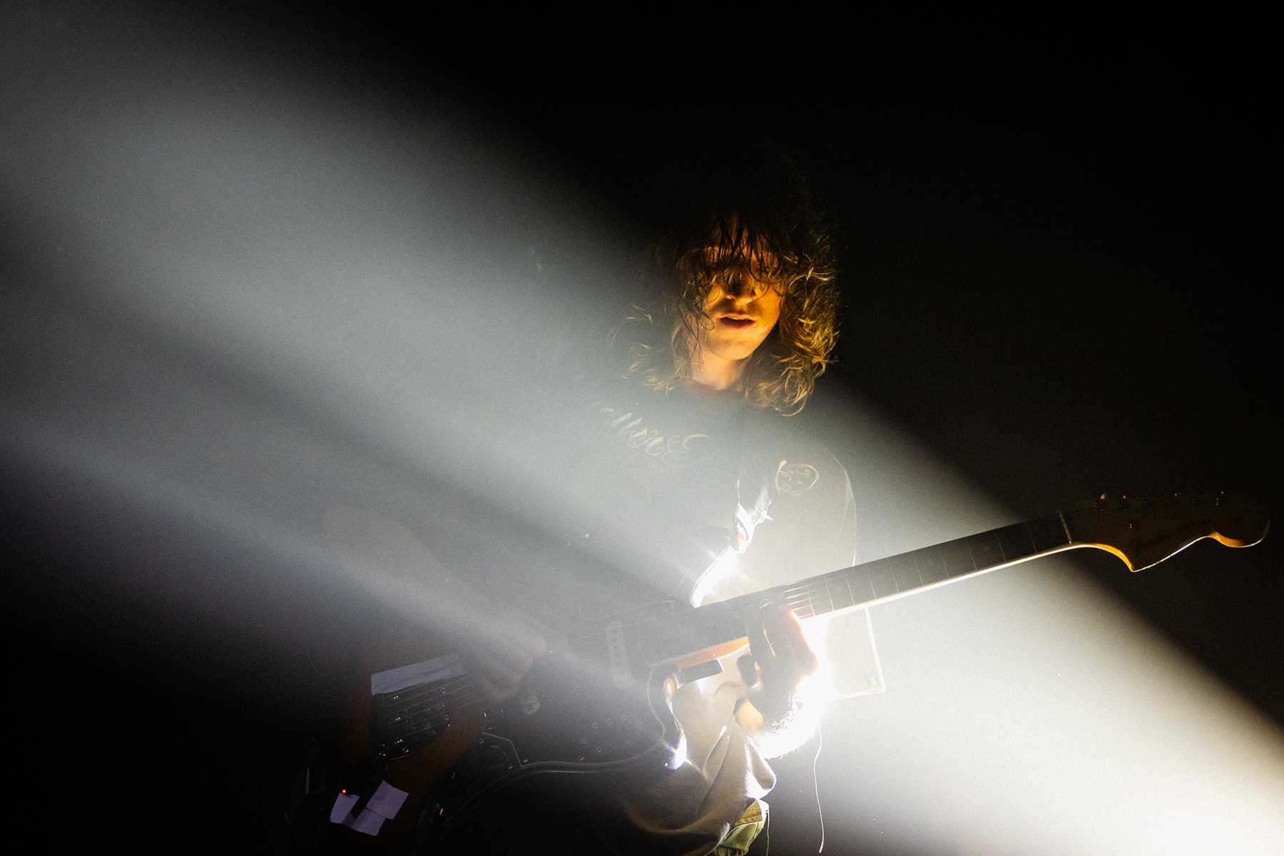 Concert Review: The Mk.gee Live Experience is Nothing Short of Magic
