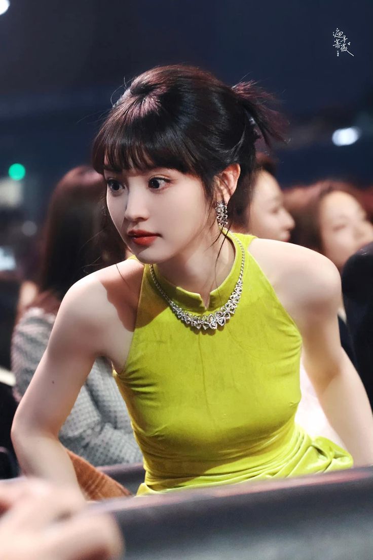 Tian Xi Wei - 田曦薇