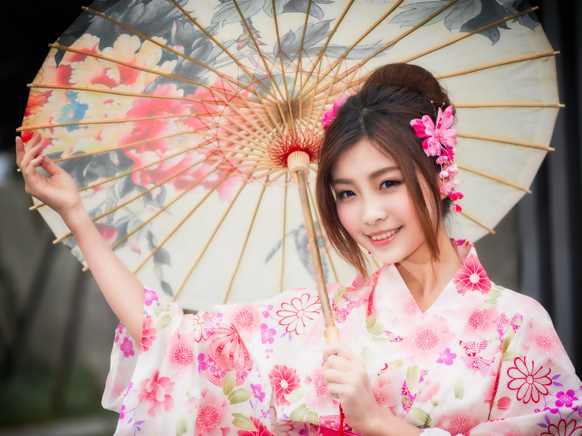 Wallpaper Beautiful Japanese girl, smile, kimono, umbrella 3840x2160 UHD 4K Picture, Image
