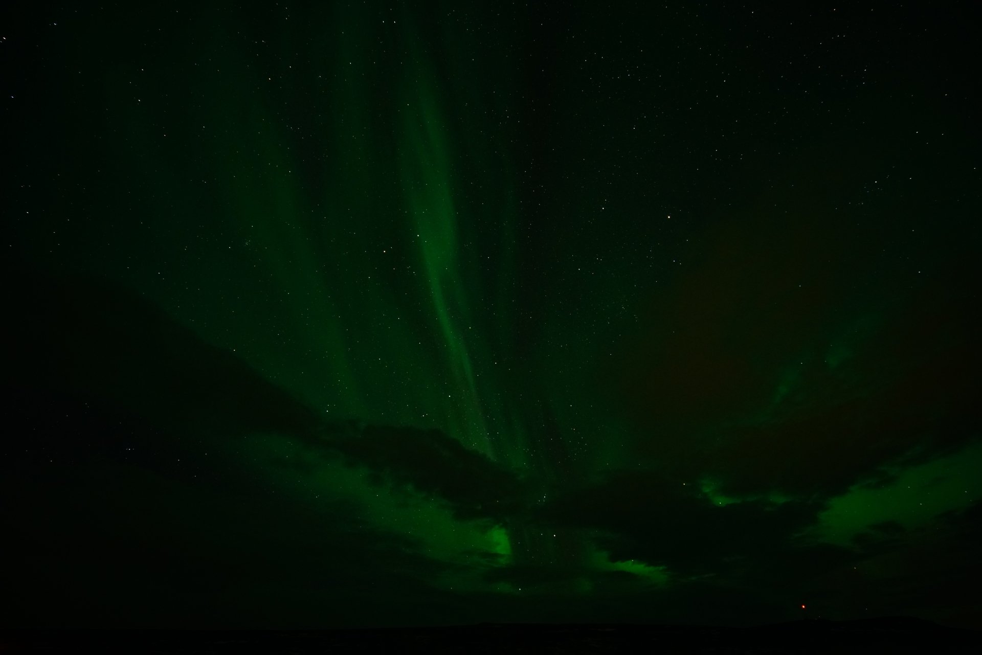 Aurora Nights: 8K Ultra HD Starry Sky and Northern Lights Wonders