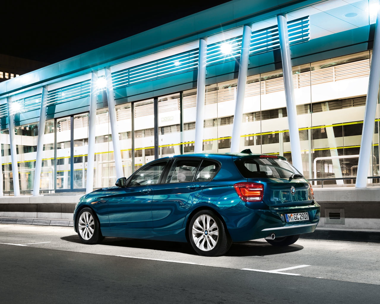 Wallpaper: 2012 BMW 1 Series