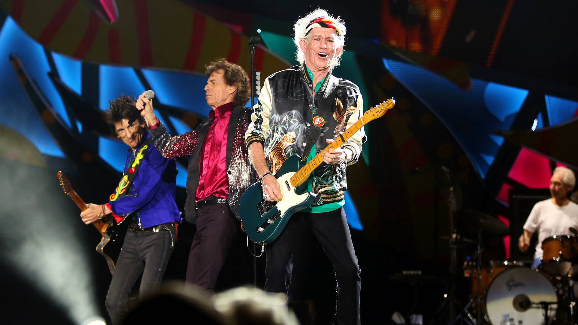Download Iconic Rolling Stones in Concert Wallpaper