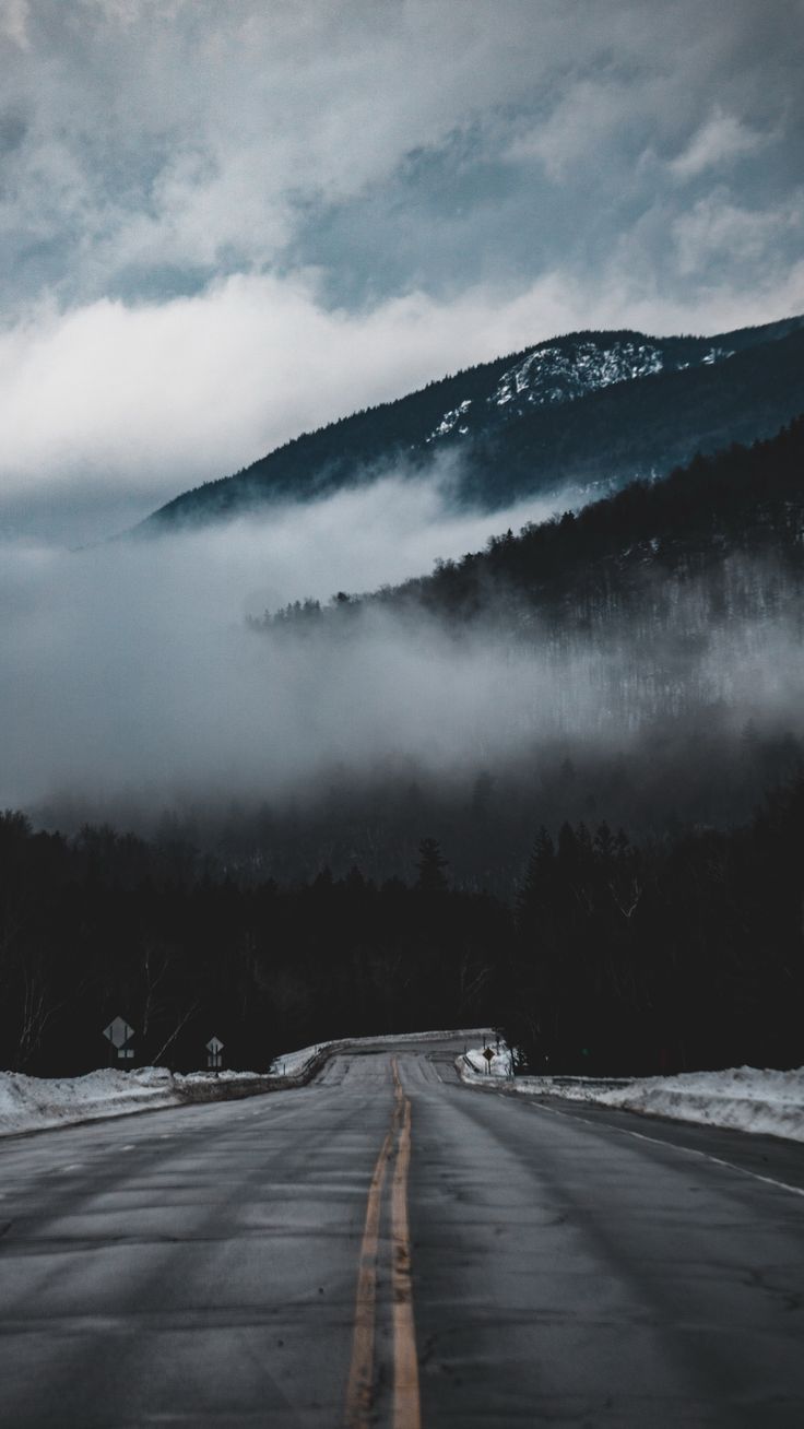 Winter Scenery: A Serene Road