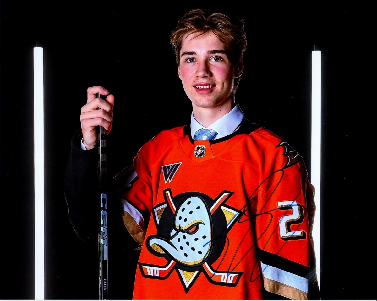 BECKETT SENNECKE autographed SIGNED ANAHEIM DUCKS 8X10 photo