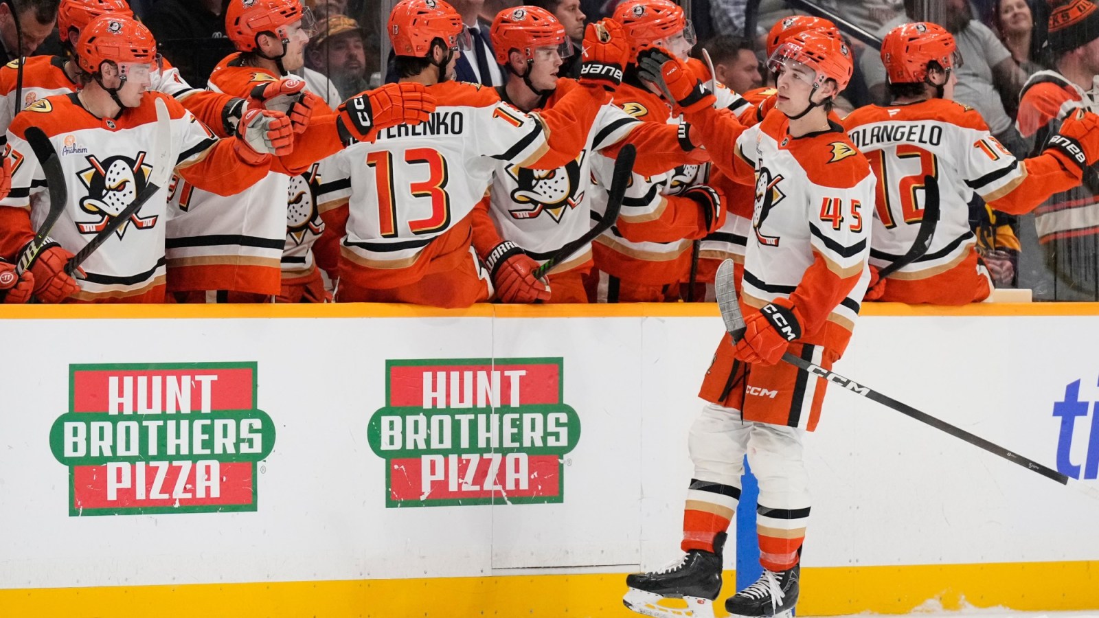 Beckett Sennecke scores again as Ducks top Predators