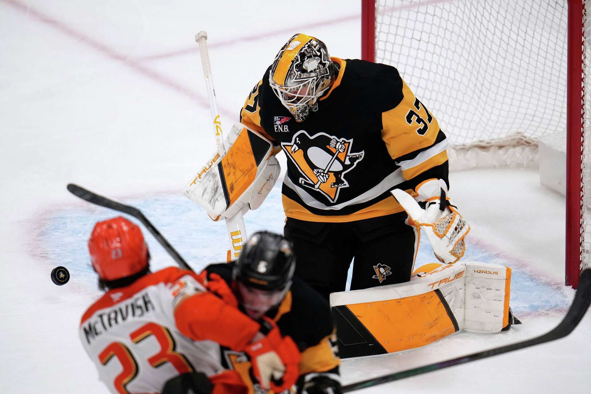Beckett Sennecke Beats The Buzzer To Force OT And Ducks Win Shootout To Beat Penguins 4 3