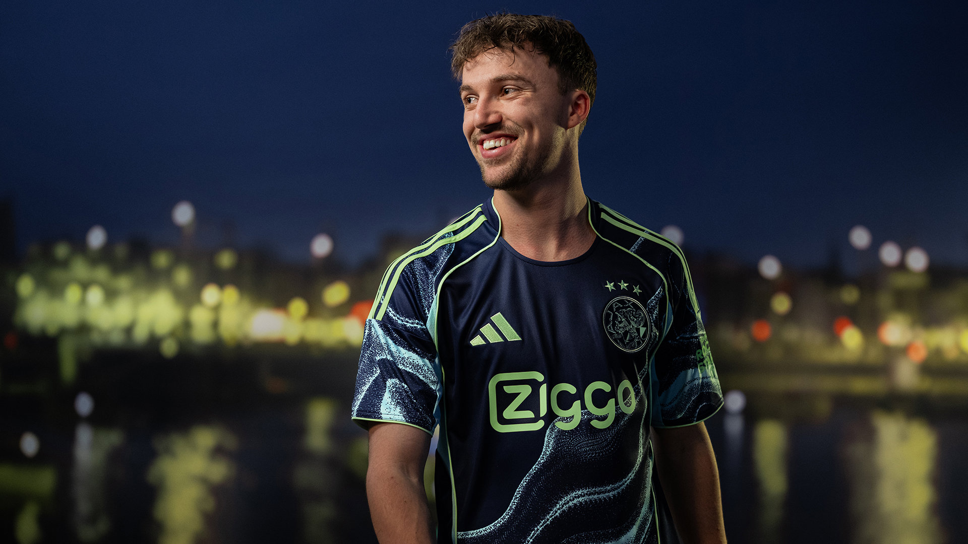 New away kit playful nod to water of Amsterdam