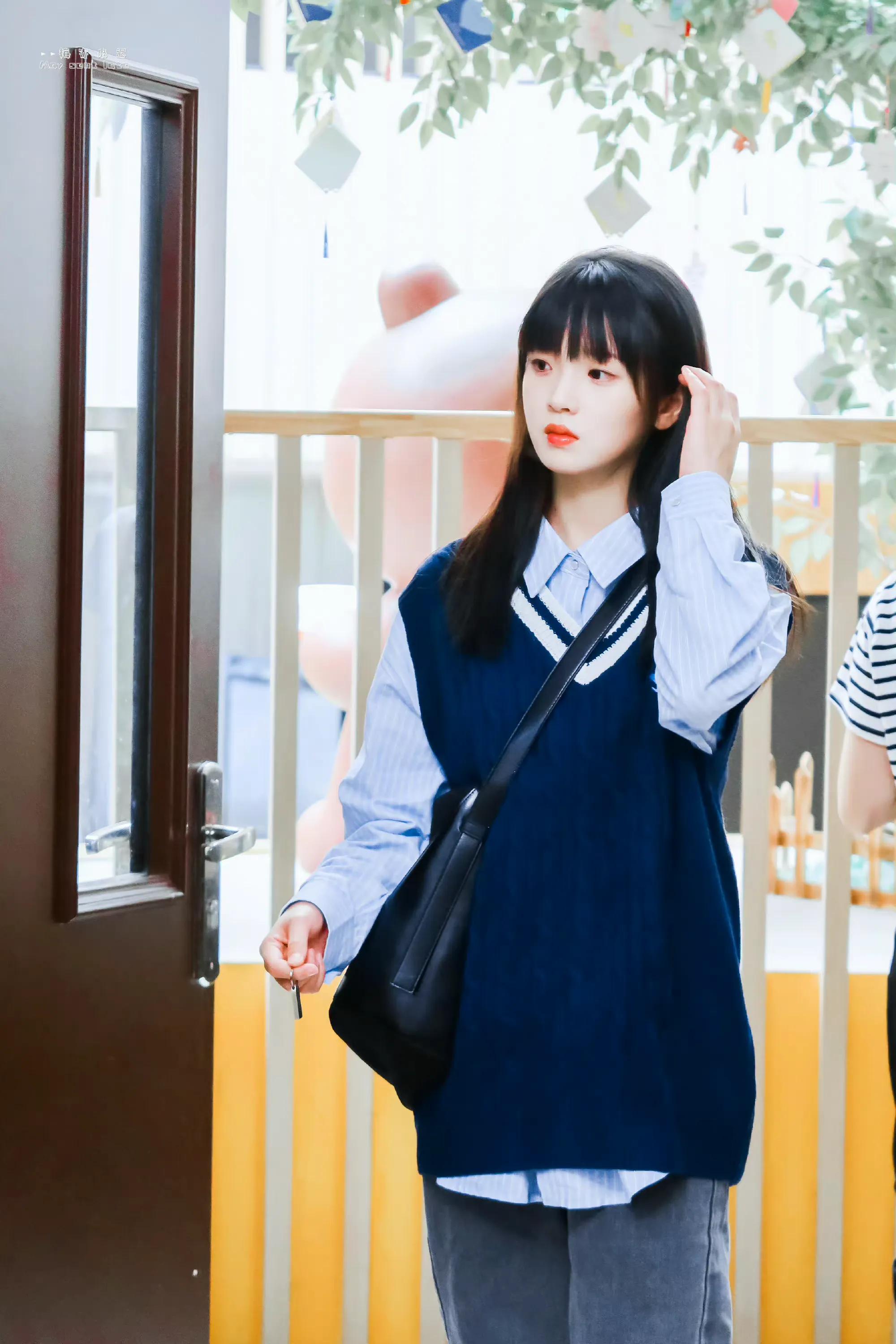 Zhang Miaoyi. Cute Girl. Meitu Wallpaper