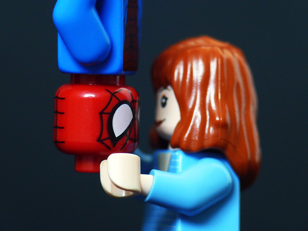 Spidey + MJ. Happy Valentines Day! Here is a shot of two Le