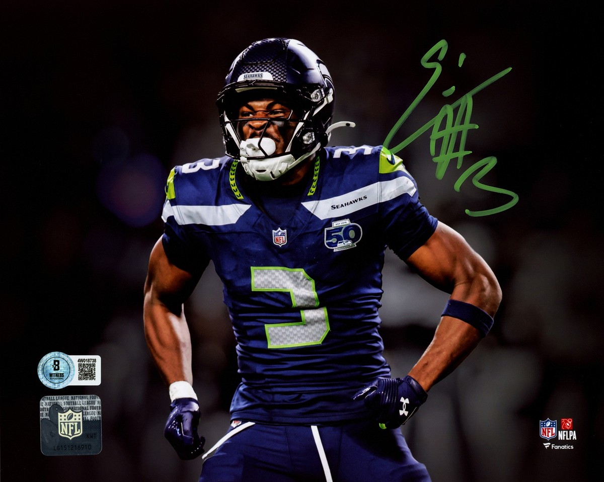 Nick Emmanwori Signed 8x10 Photo Seattle Seahawks Signed in Green Beckett Wit
