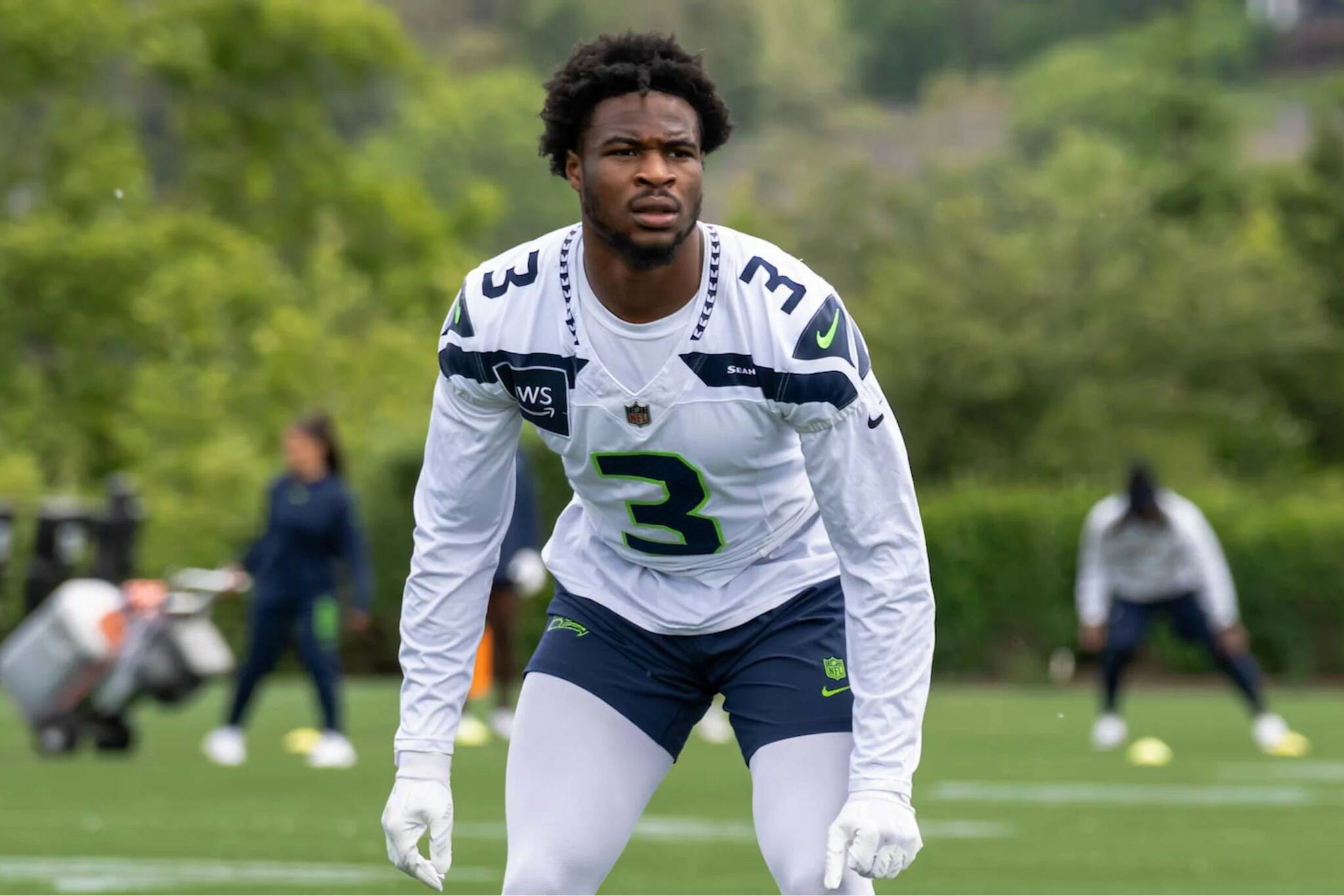 Seahawks draft pick at the center of NFL contract intrigue