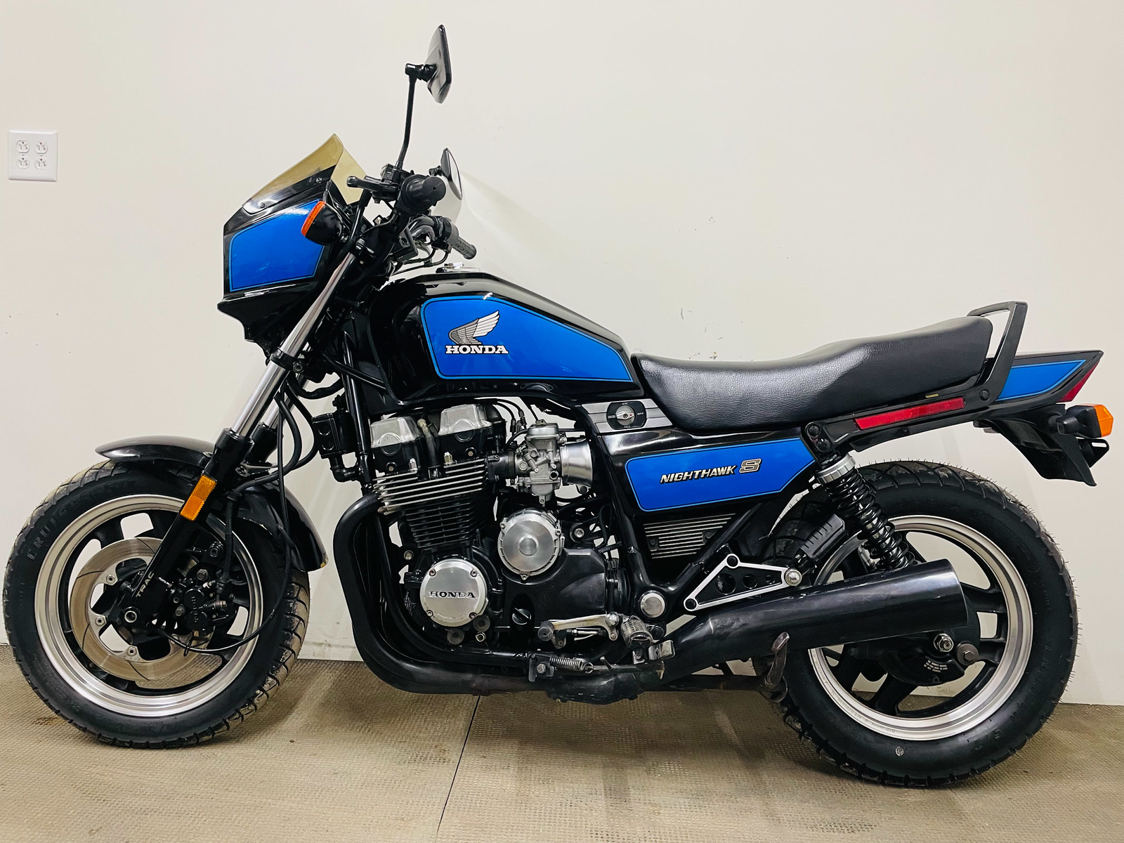 Honda CB700SC Nighthawk S