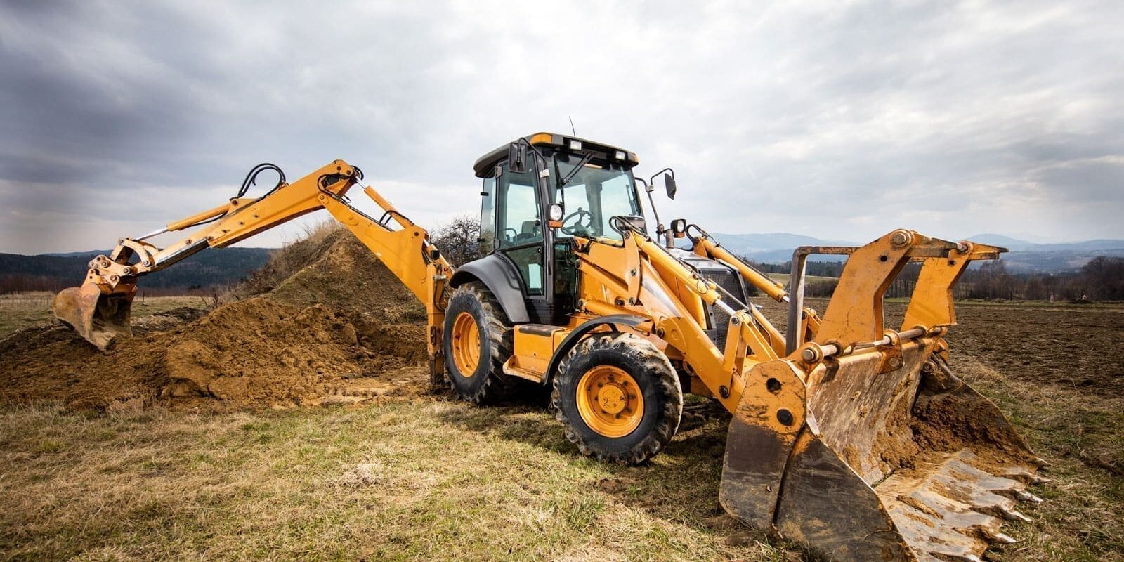 Tips to Improve Backhoe Loader Safety