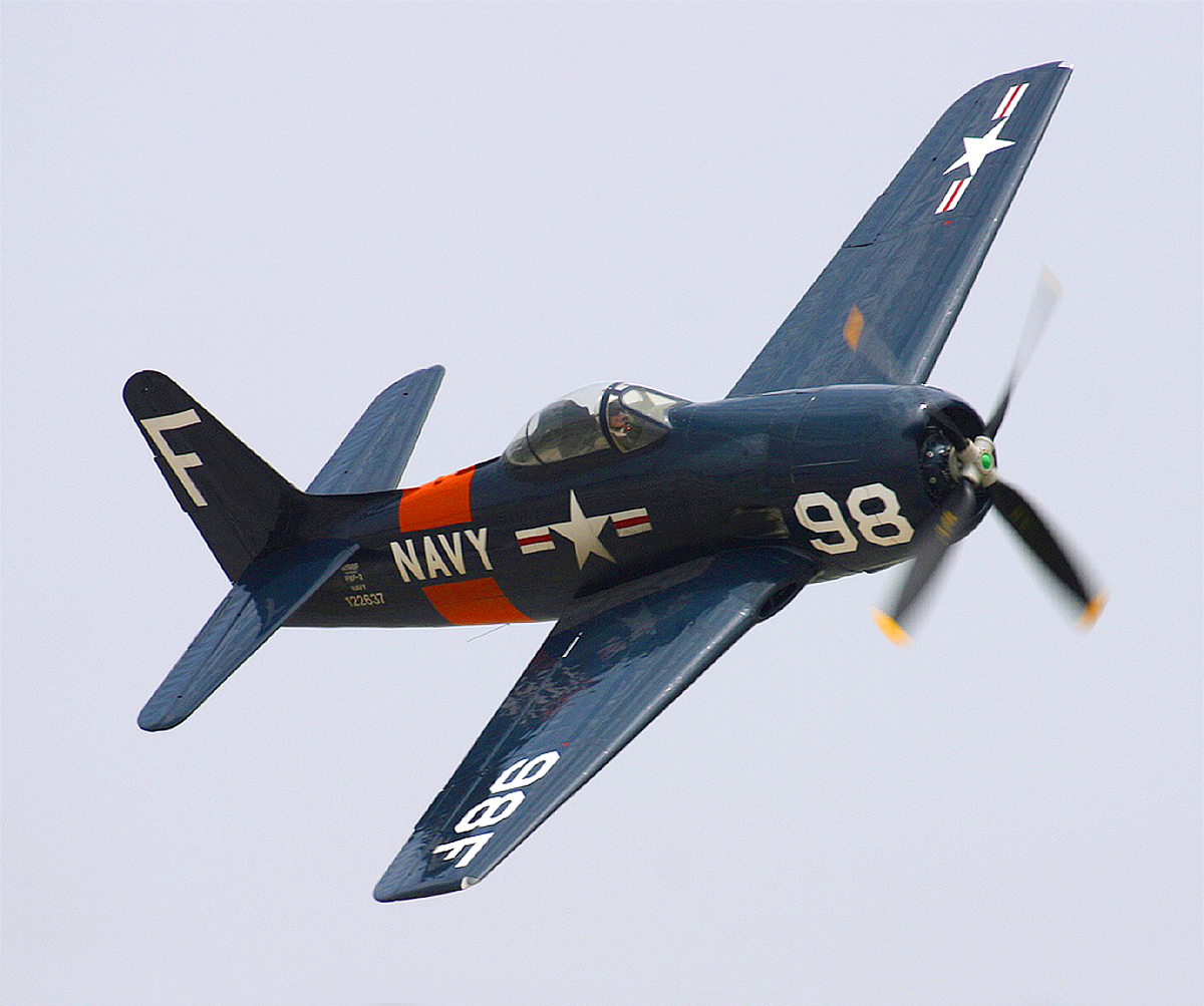 Grumman F8F Bearcat & Video