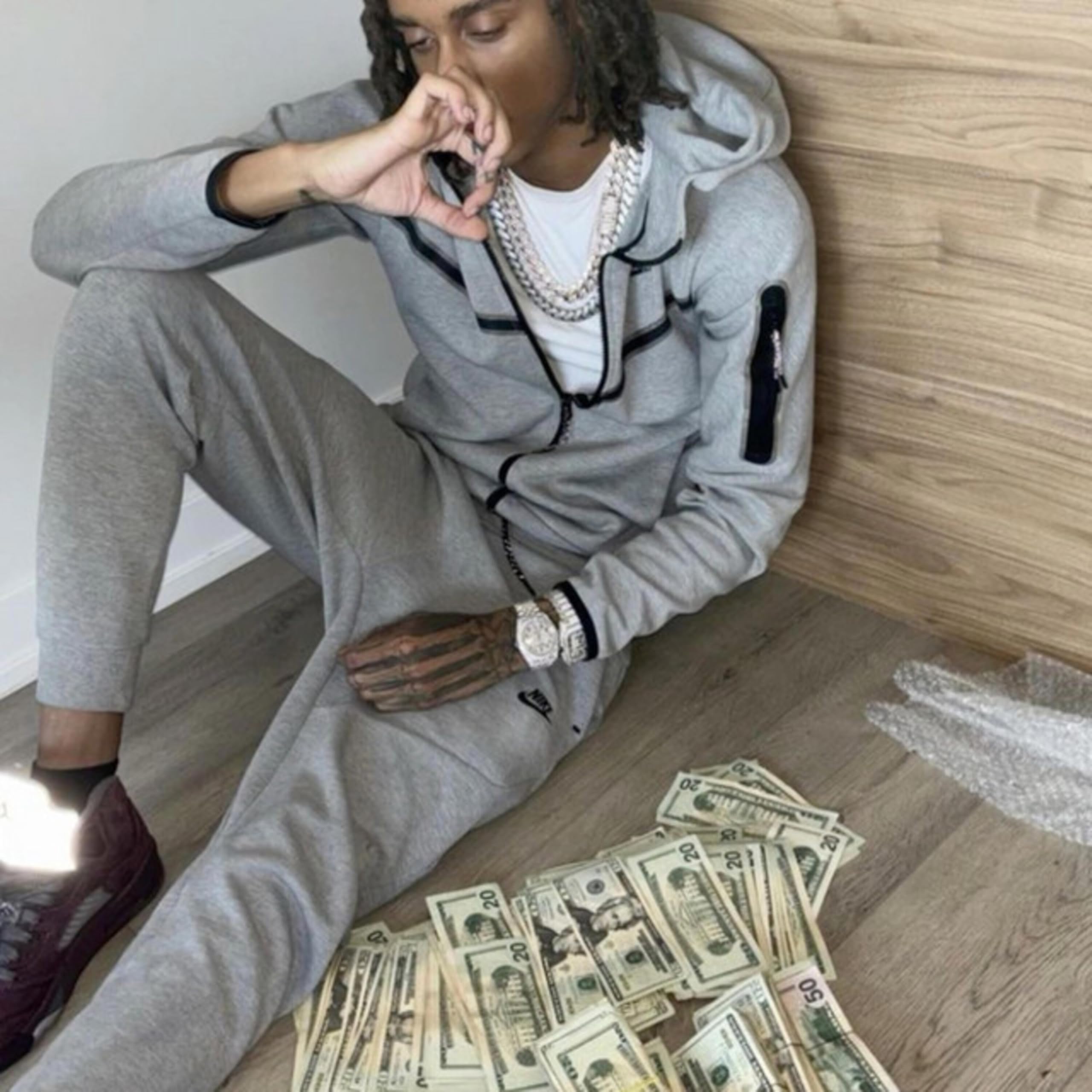 Should of Saw It [Explicit] song by Bloodhound Lil Jeff from Stepping In Blood [Explicit] on Amazon Music