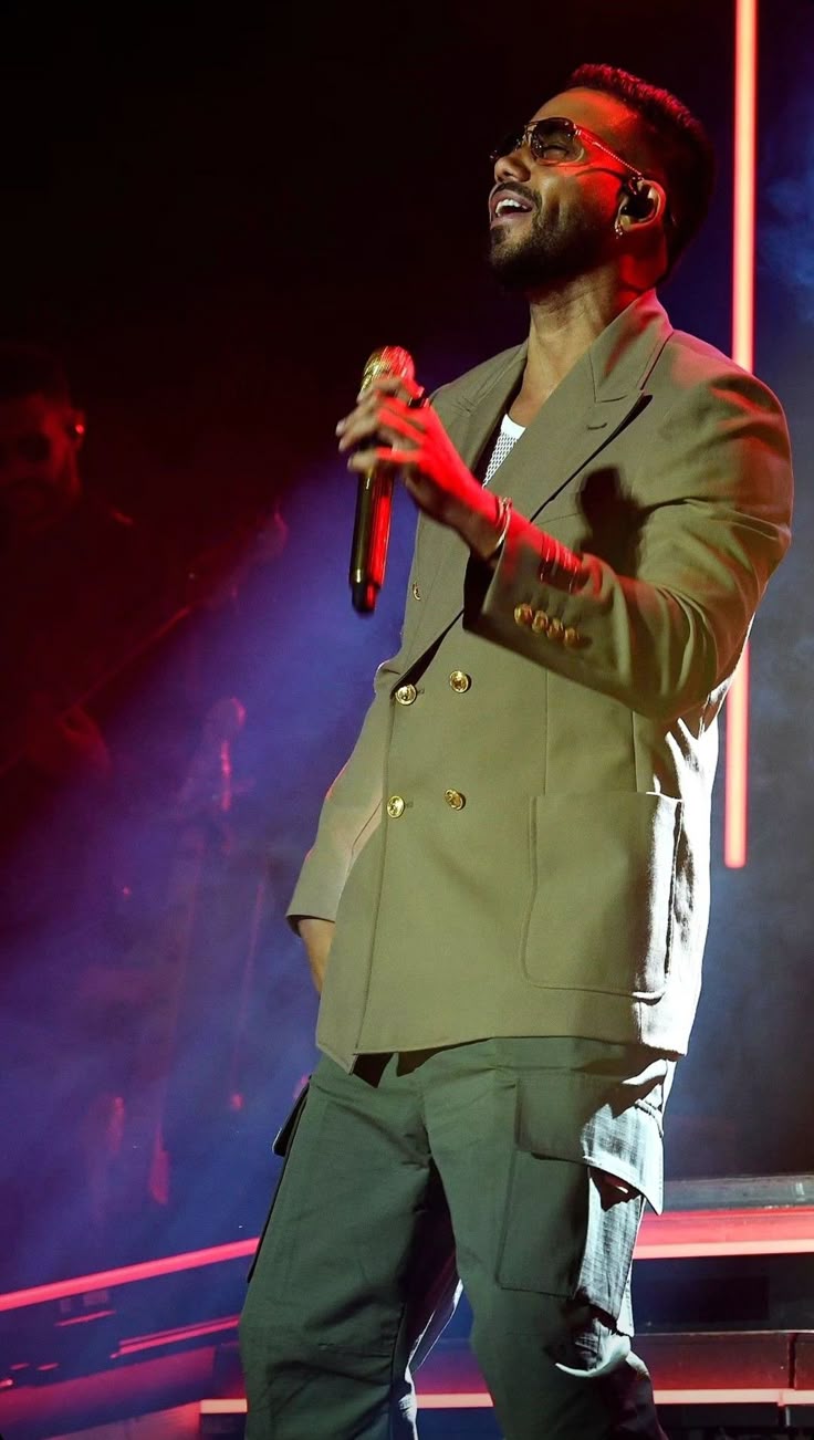 Romeo Santos Wallpaper