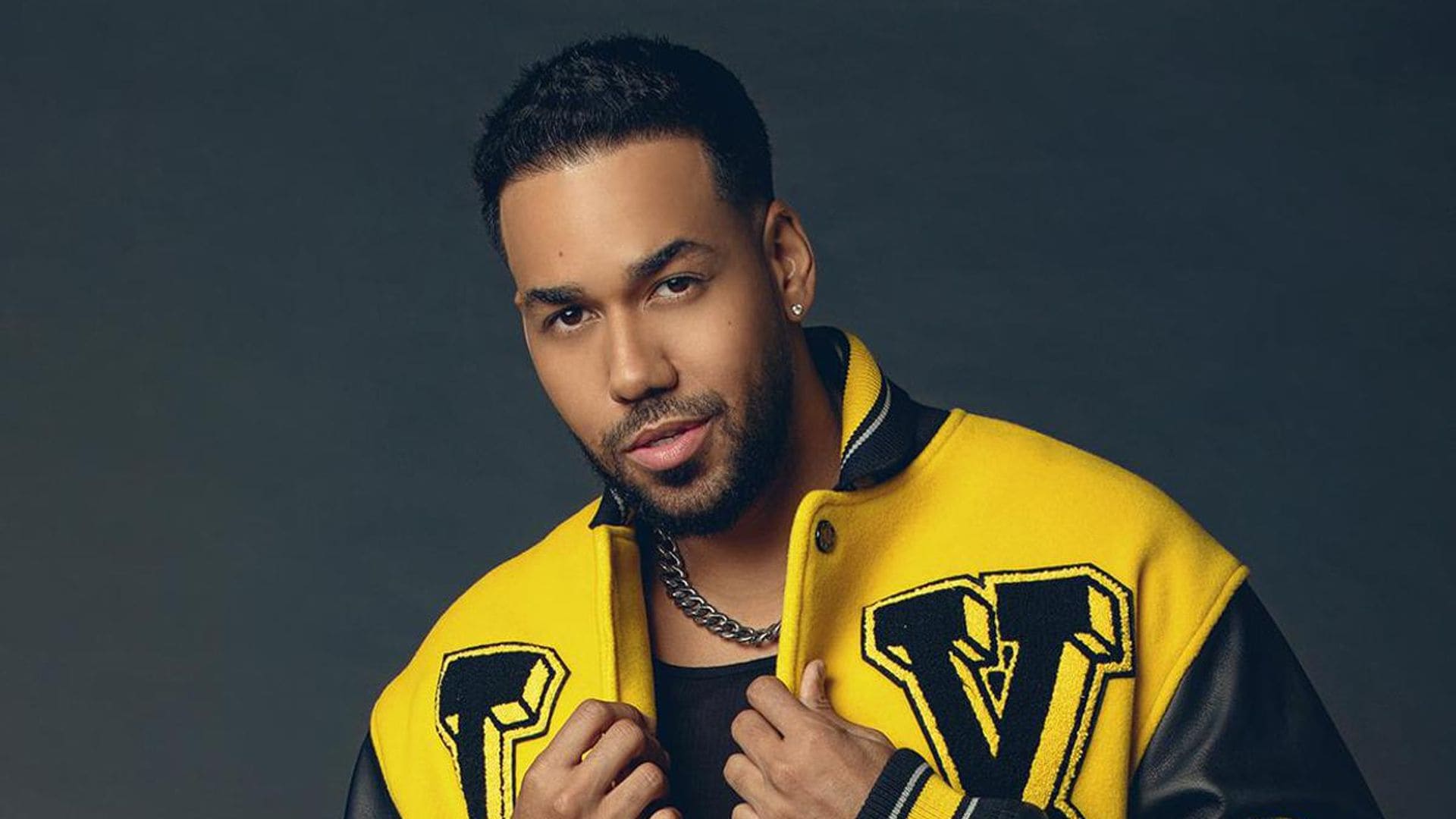 Romeo Santos looks unrecognizable on Halloween