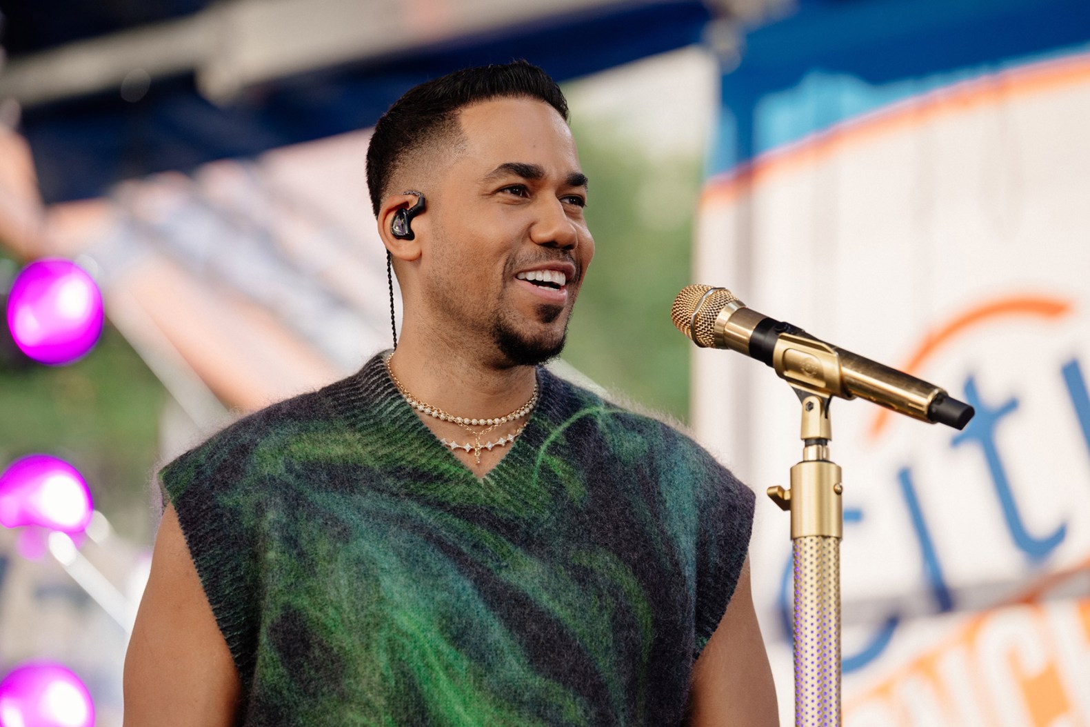 Romeo Santos Announces Stadium Tour, Birth of Fourth Child